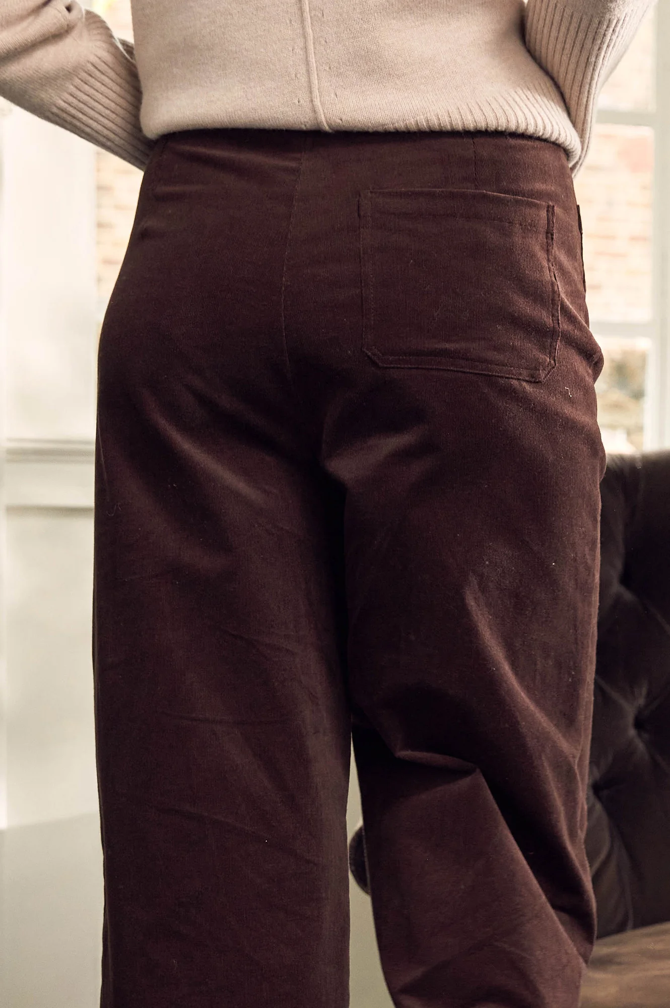 Kendal Cropped Stretch Corduroy Trouser | Chocolate