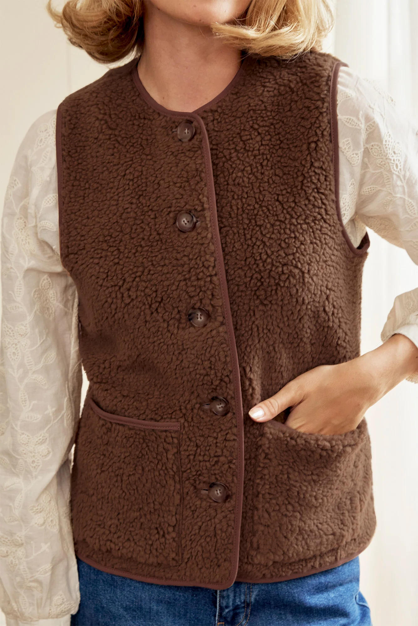 Borg Wool Blend Gilet | Chocolate