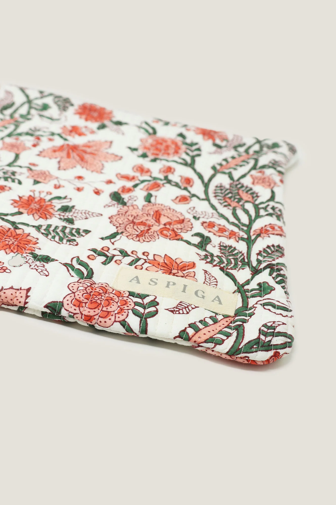 Block Printed Organic Cotton Quilted Laptop Case | White/Pink/Green