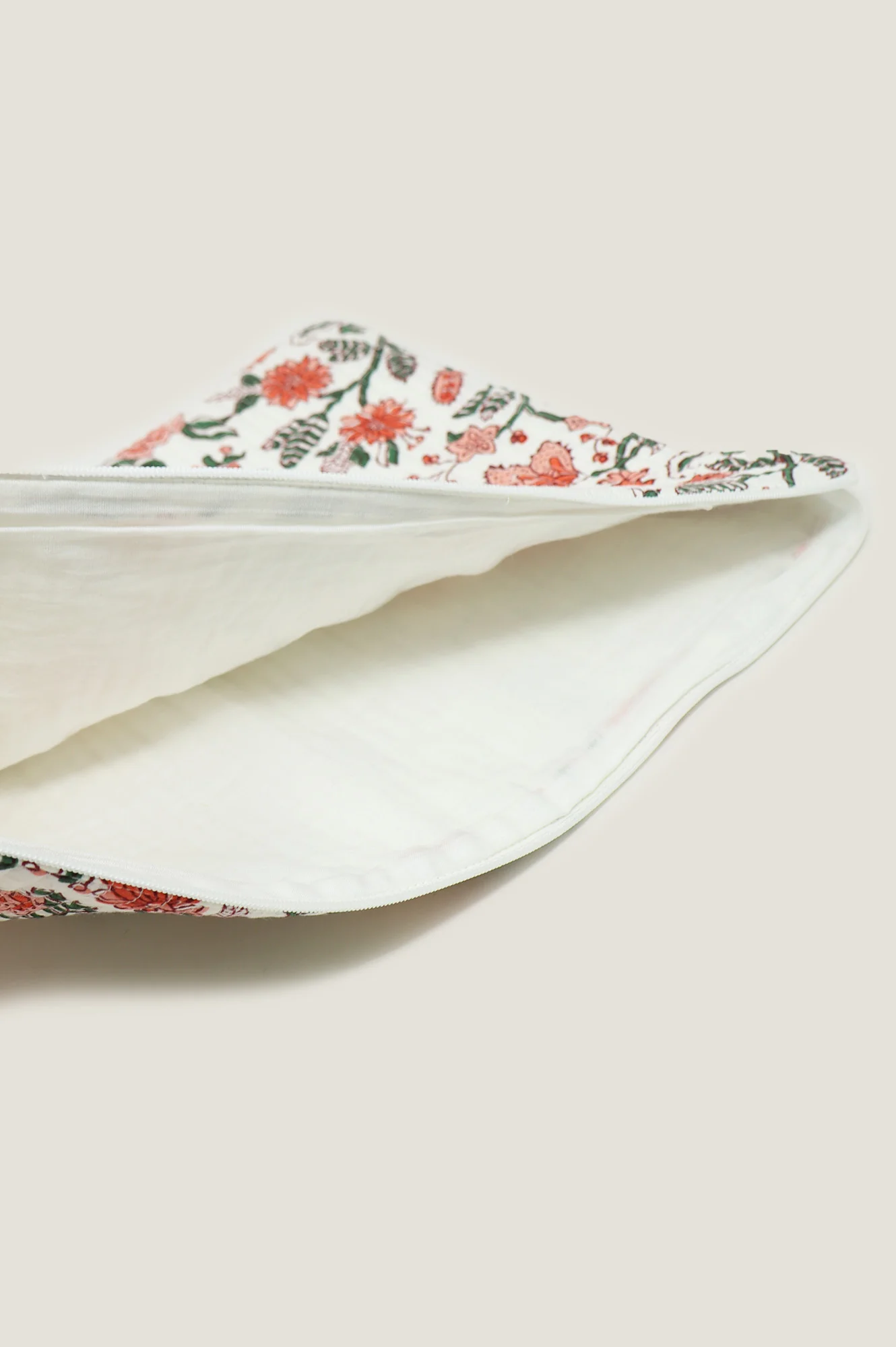 Block Printed Organic Cotton Quilted Laptop Case | White/Pink/Green