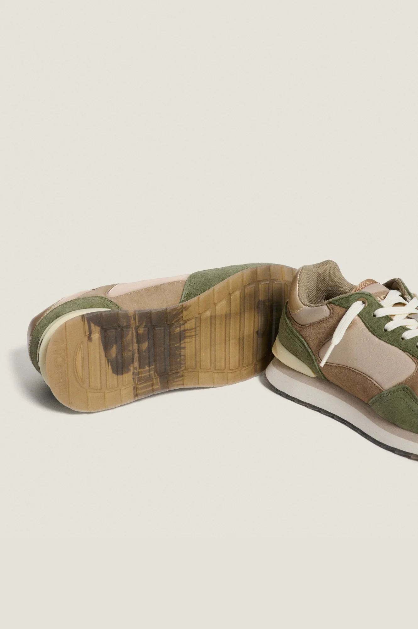 HOFF Biloxi Trainers | Khaki/Cream