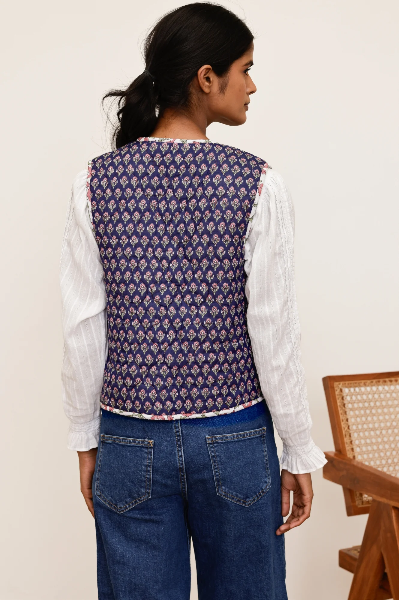 Arlo Quilted Organic Cotton Gilet | Primrose Stamp Navy/Pink