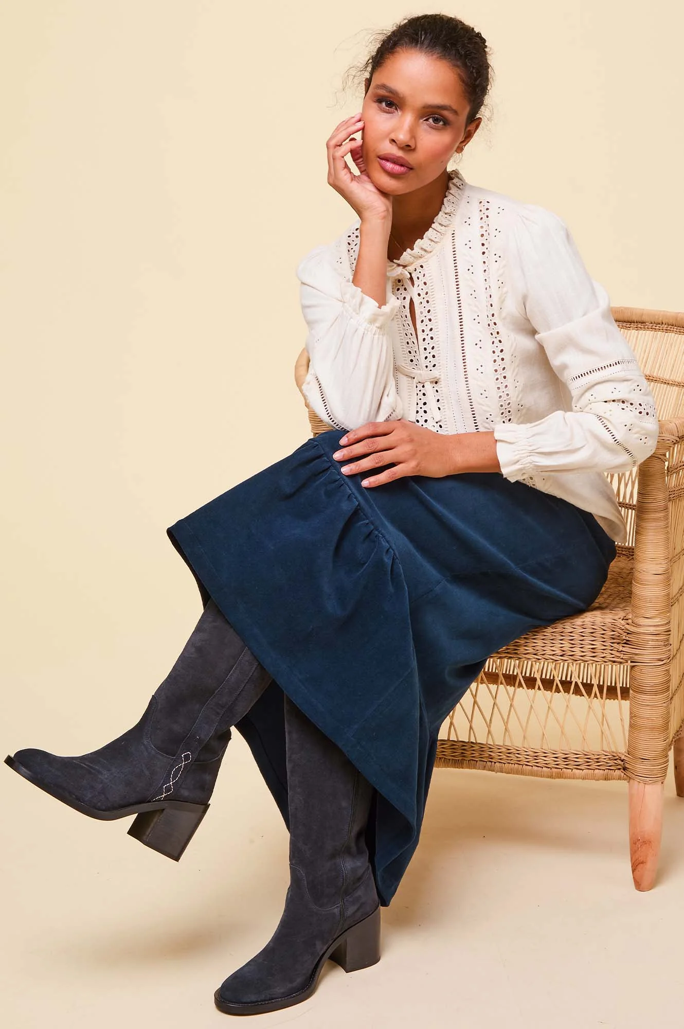 ALPE Selena Knee High Suede Boot | Dark Navy