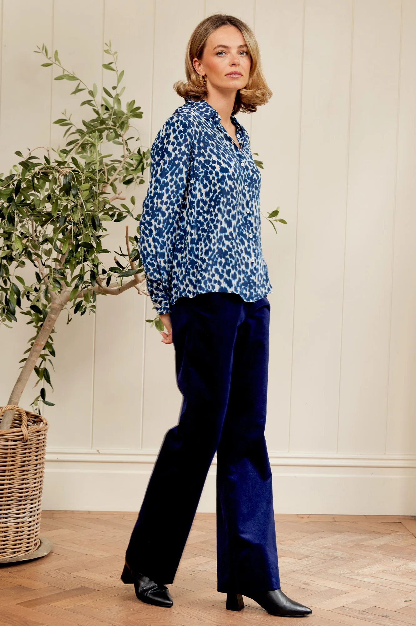 Milena Viscose Crepe Printed Shirt | Animal Ikat Navy/Cream