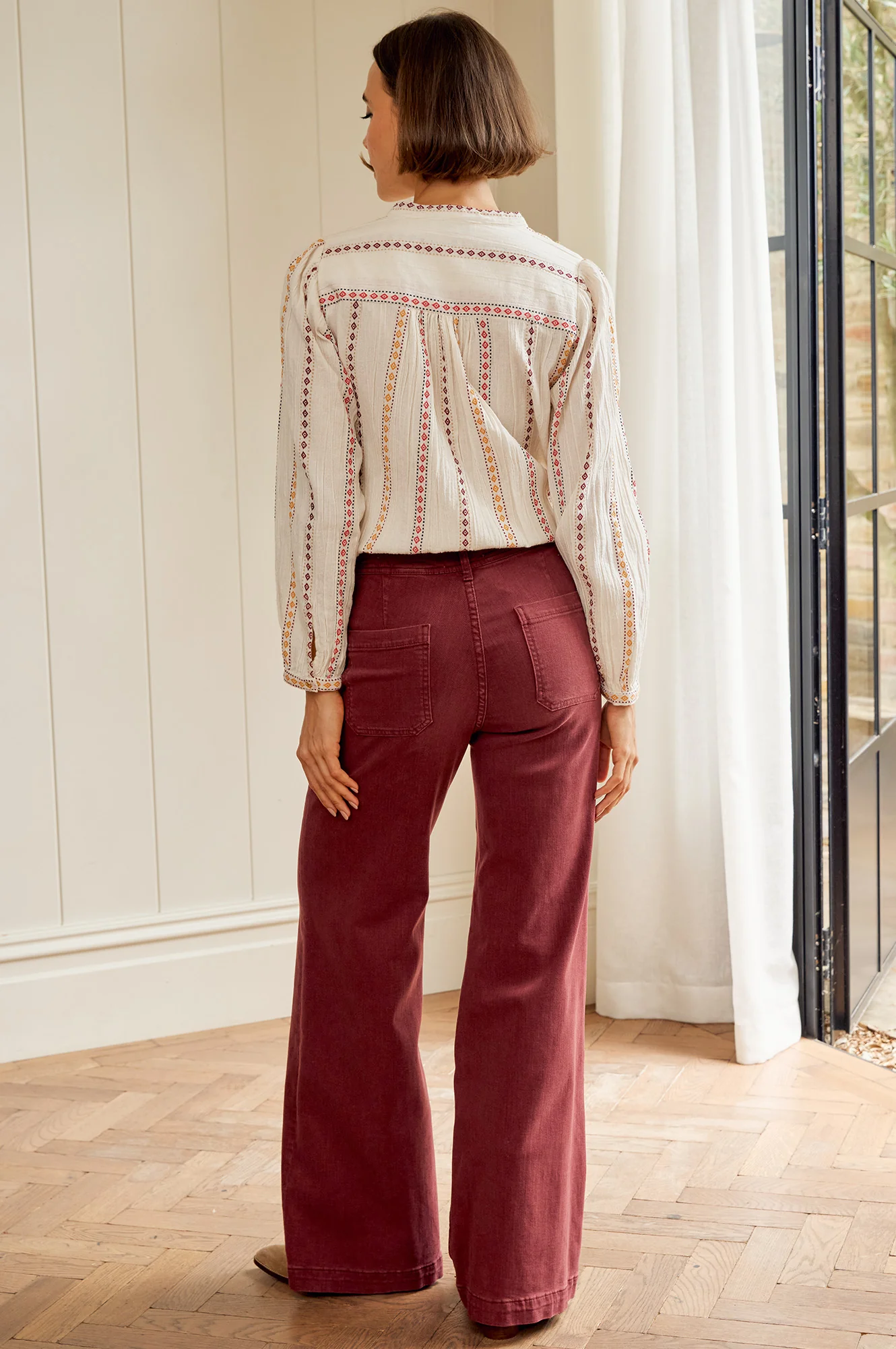 MAISON HOTEL Capuleto Giulietta Jean | Burgundy