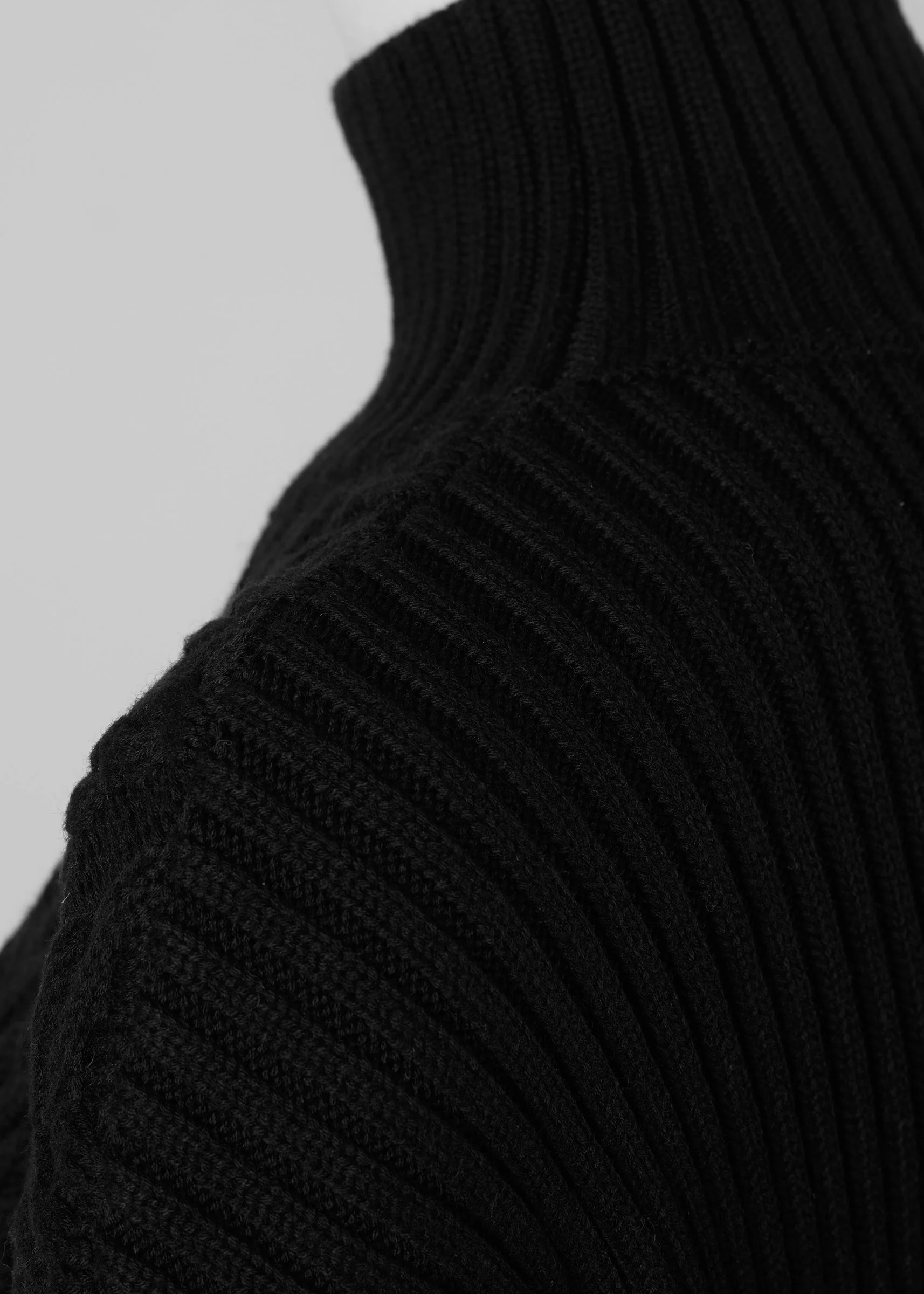 Windsor Cable Midi Dress (Black)