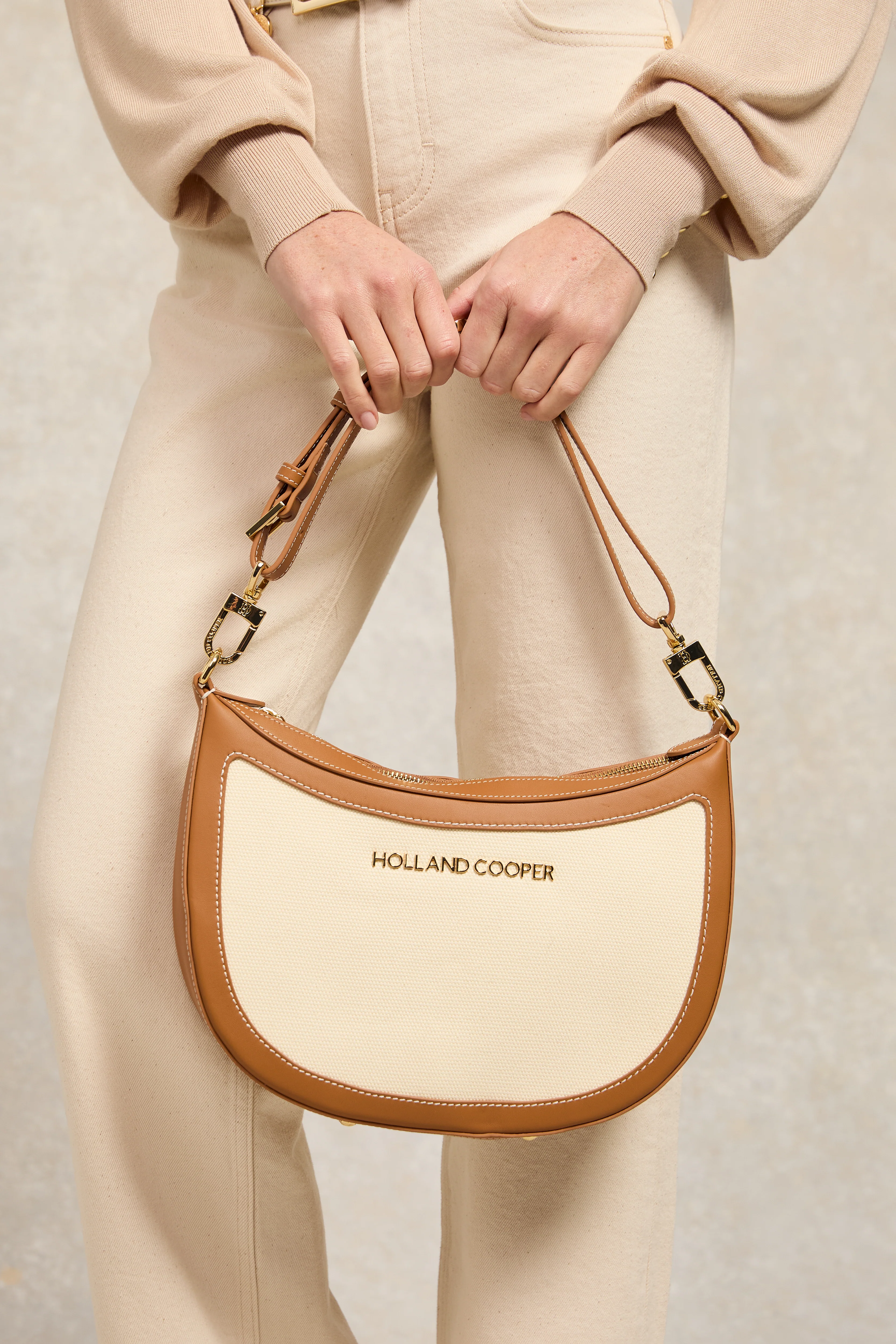 City Shoulder Bag (Tan Canvas)