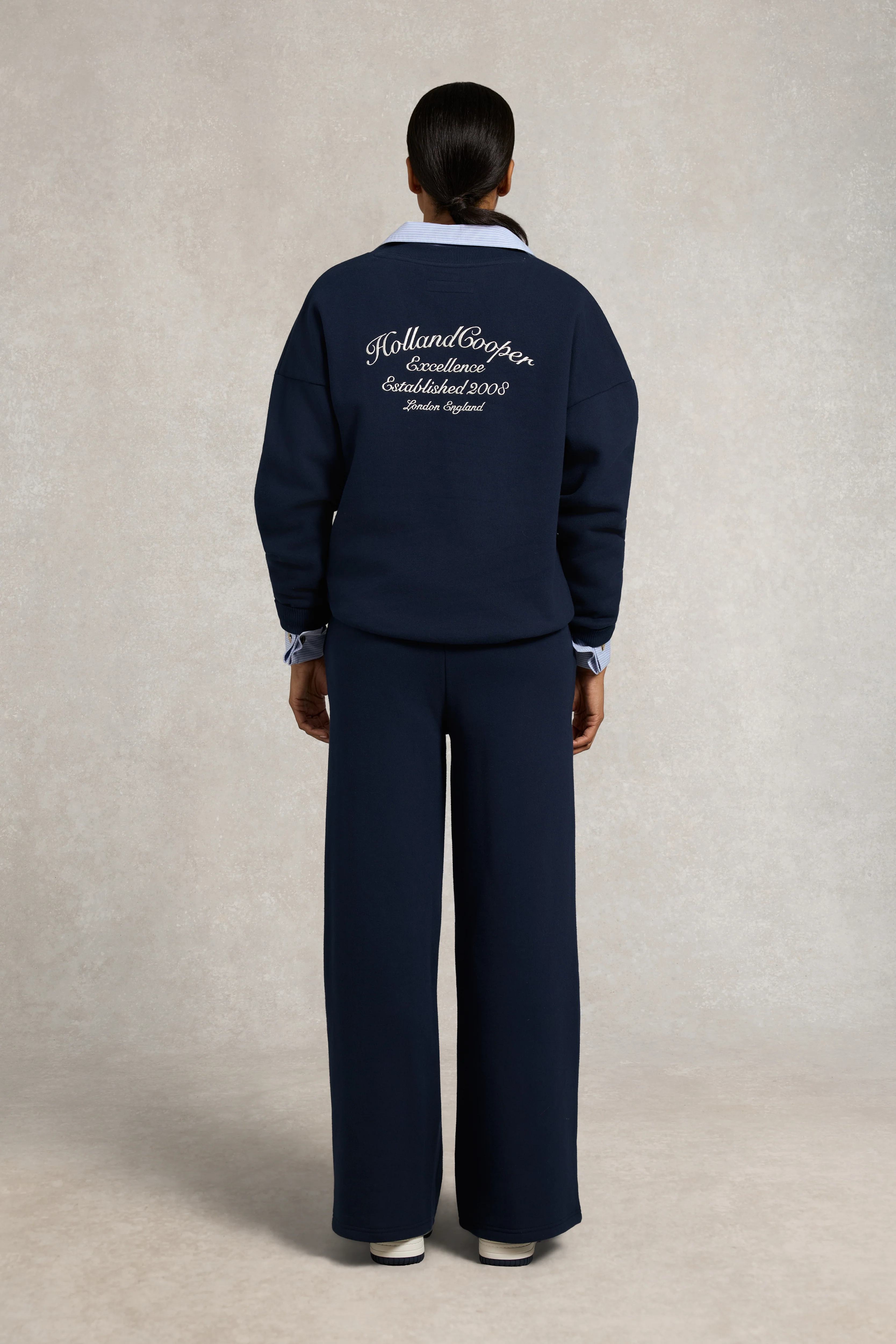 Relaxed Fit V-Neck Sweat (Ink Navy Ecru)