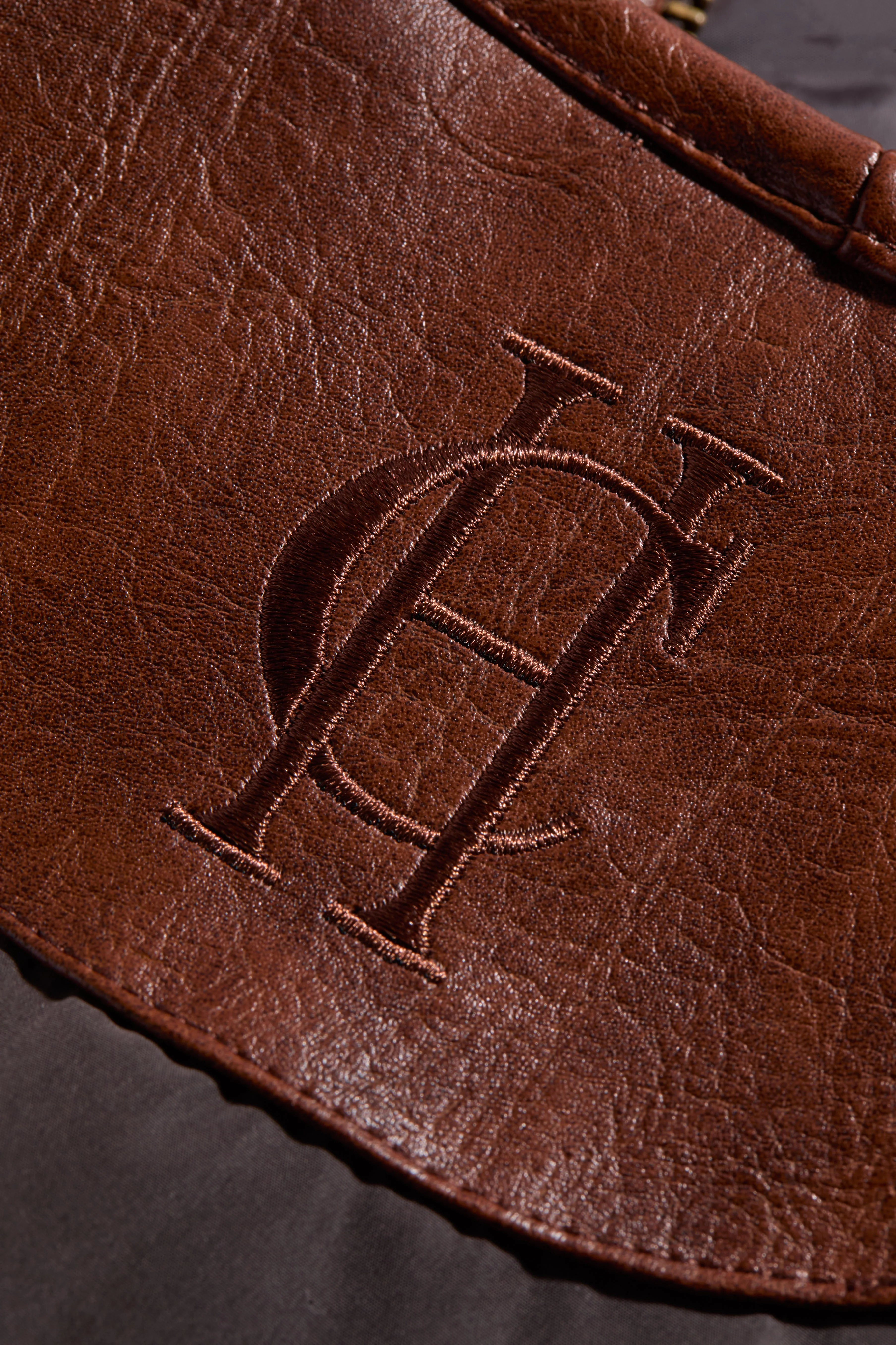 Clay Vest (Chocolate)