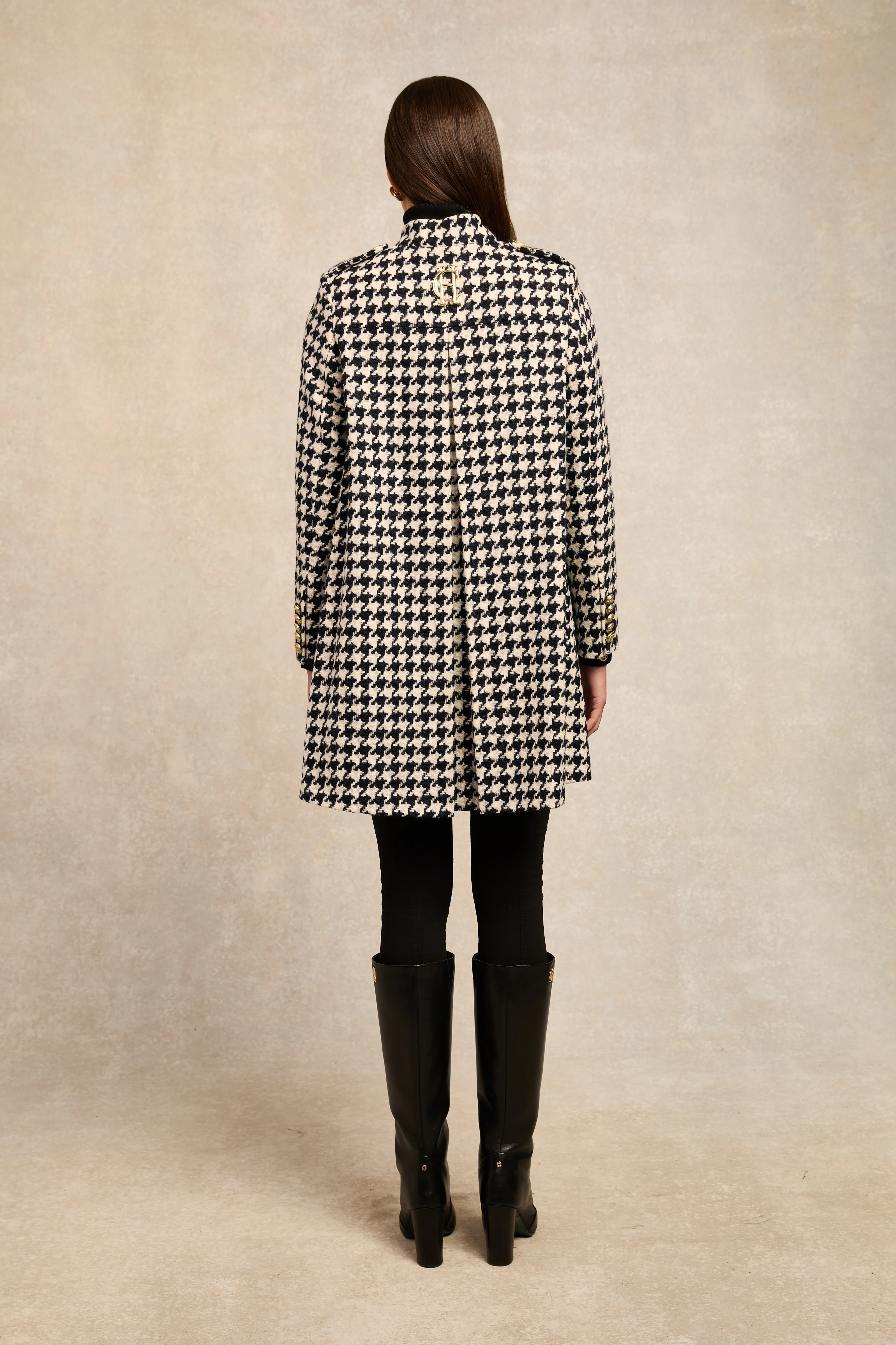 Highbury Cape Coat (Large Scale Houndstooth)