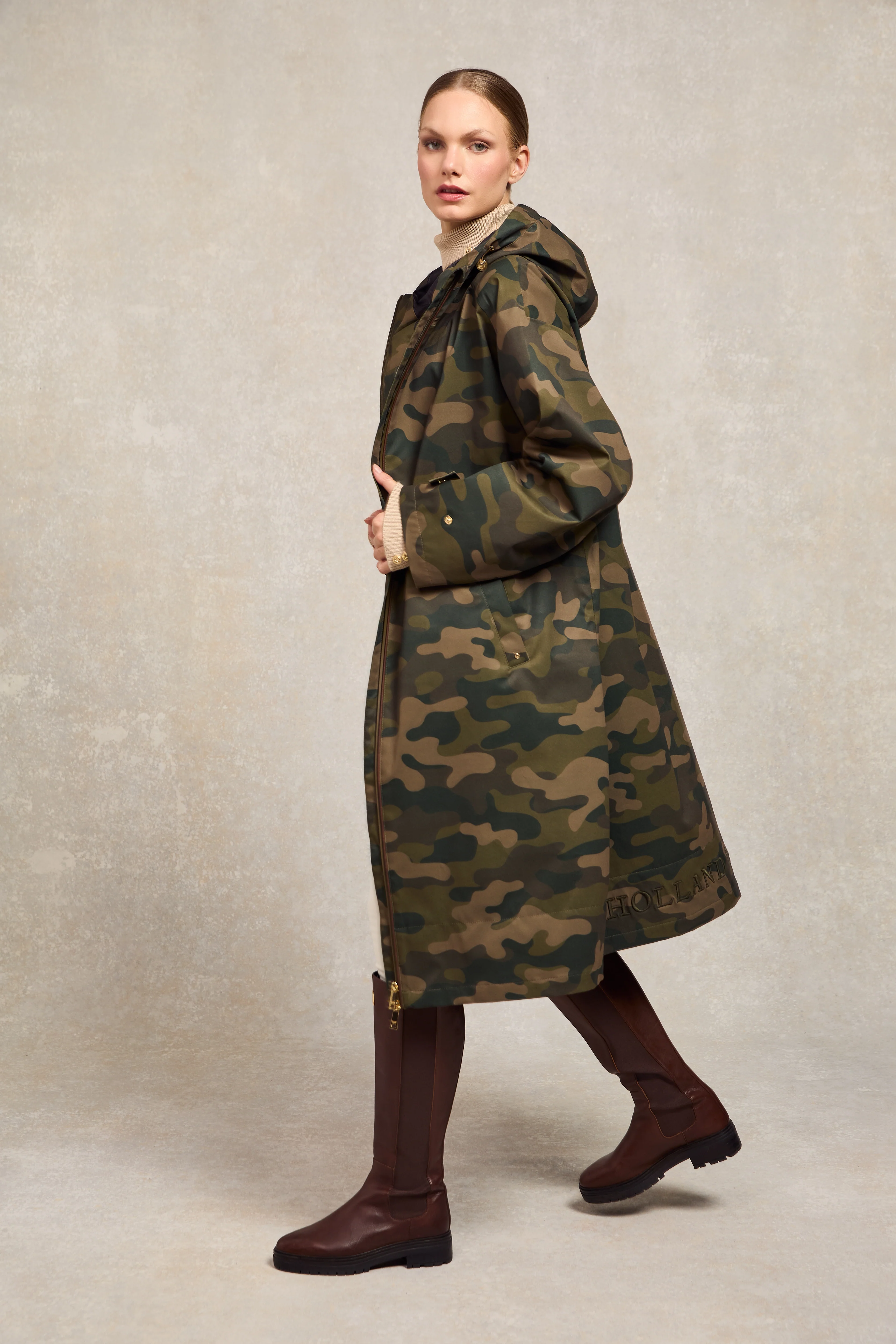 One-Size Lightweight Waterproof Coat (Camo)