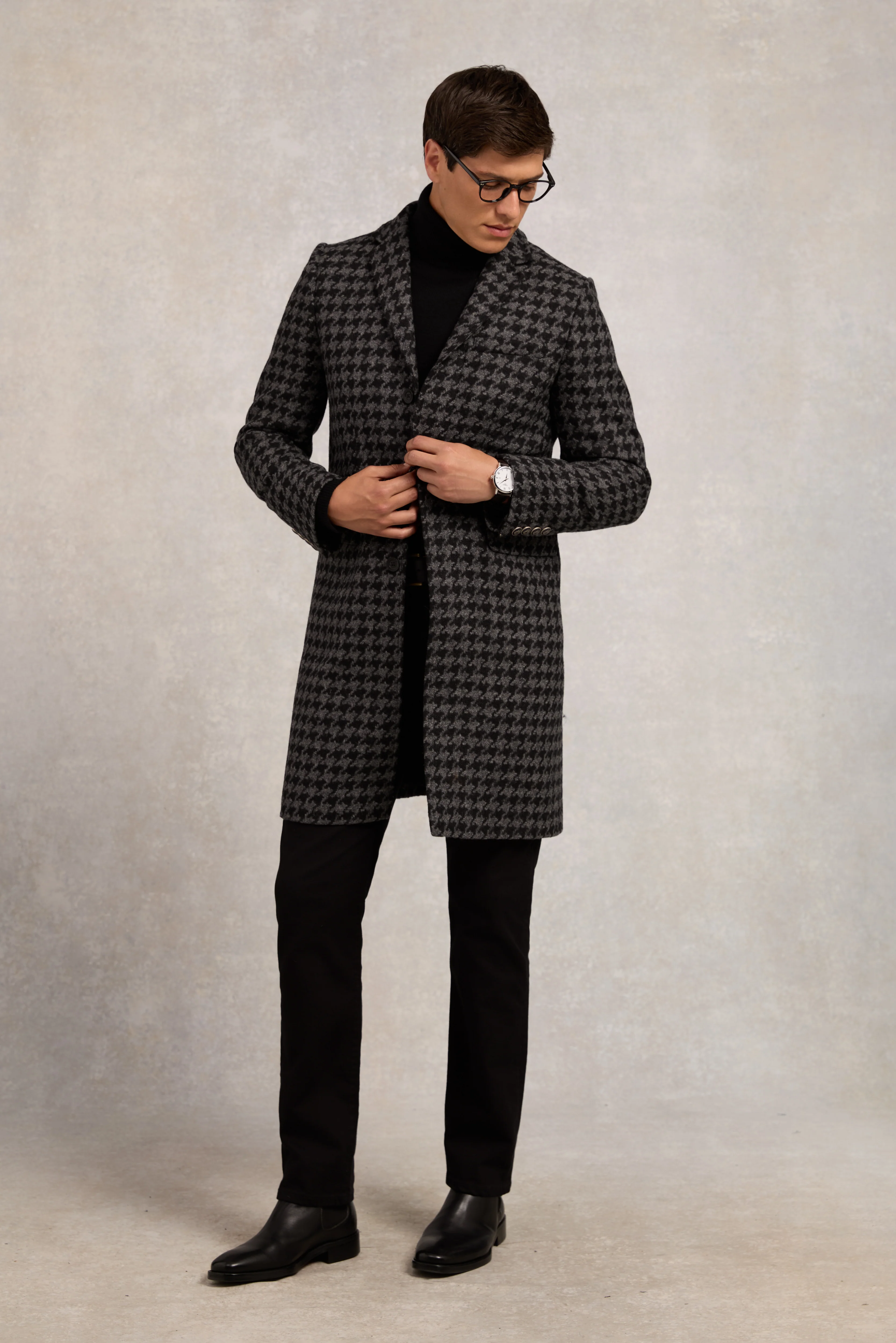 The Cheltenham Coat (Large Scale Charcoal Houndstooth)