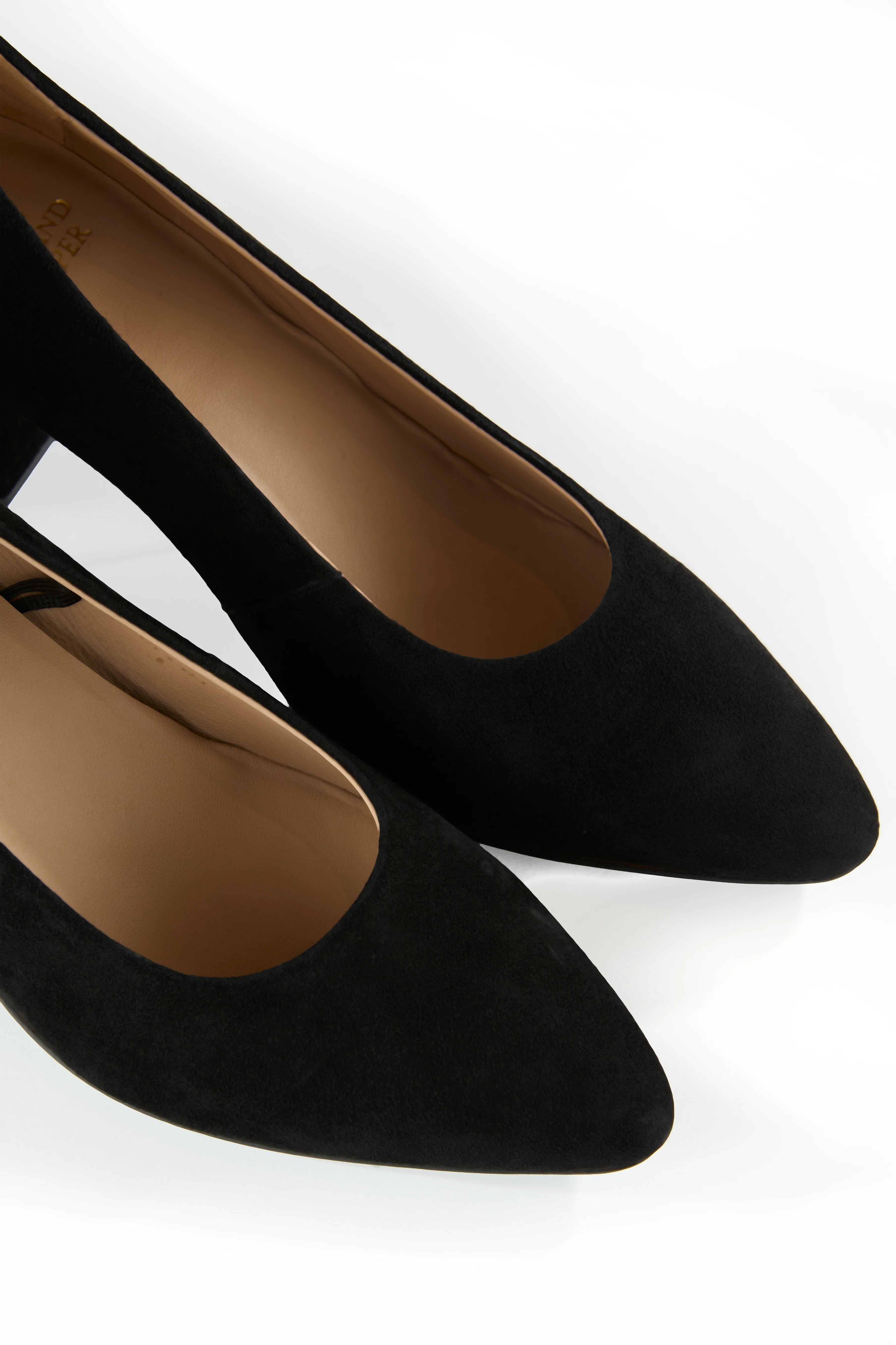 Knightsbridge Court Shoe (Black Suede)