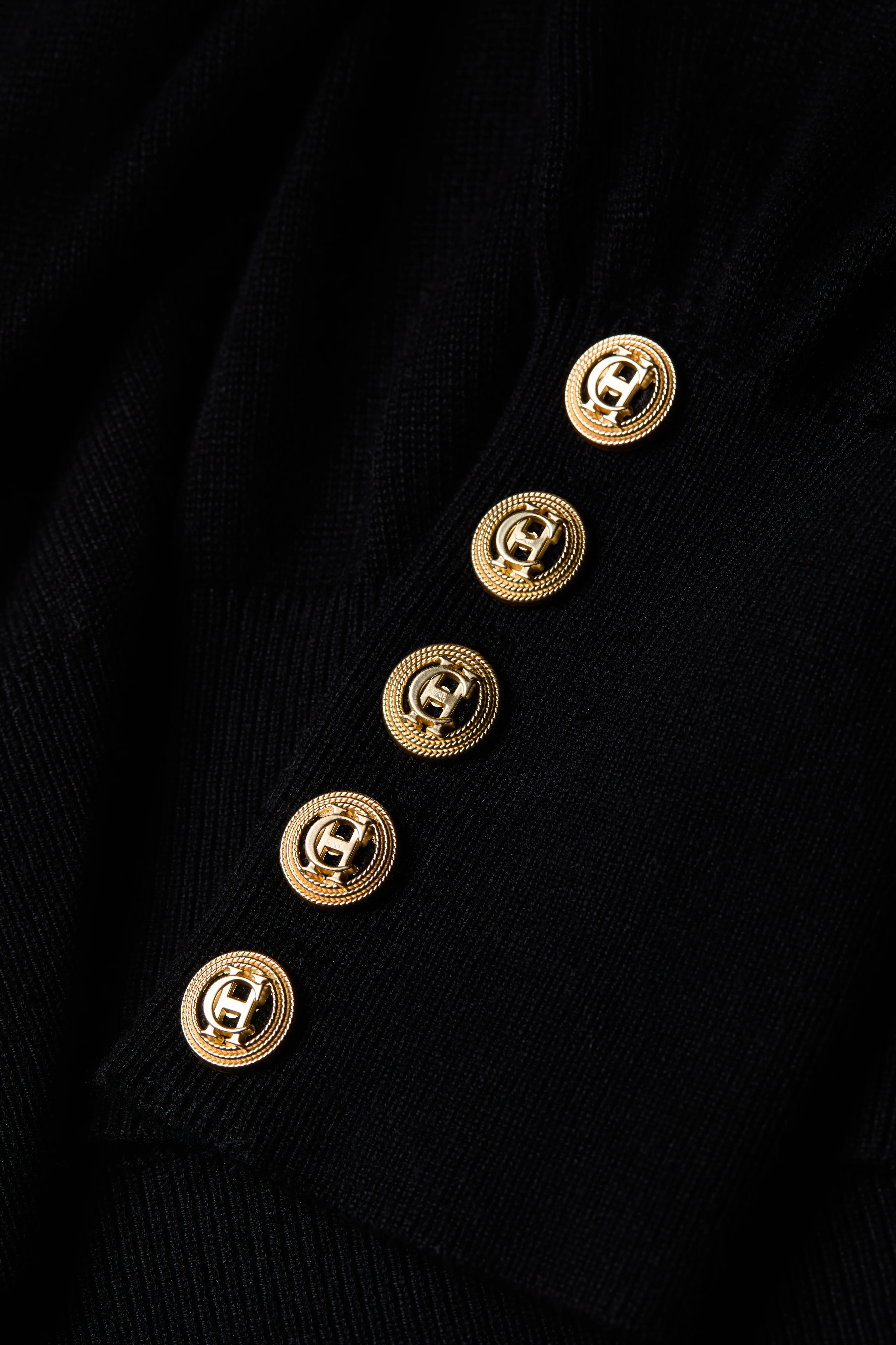 Structured Kelsie Roll Neck Knit (Black)