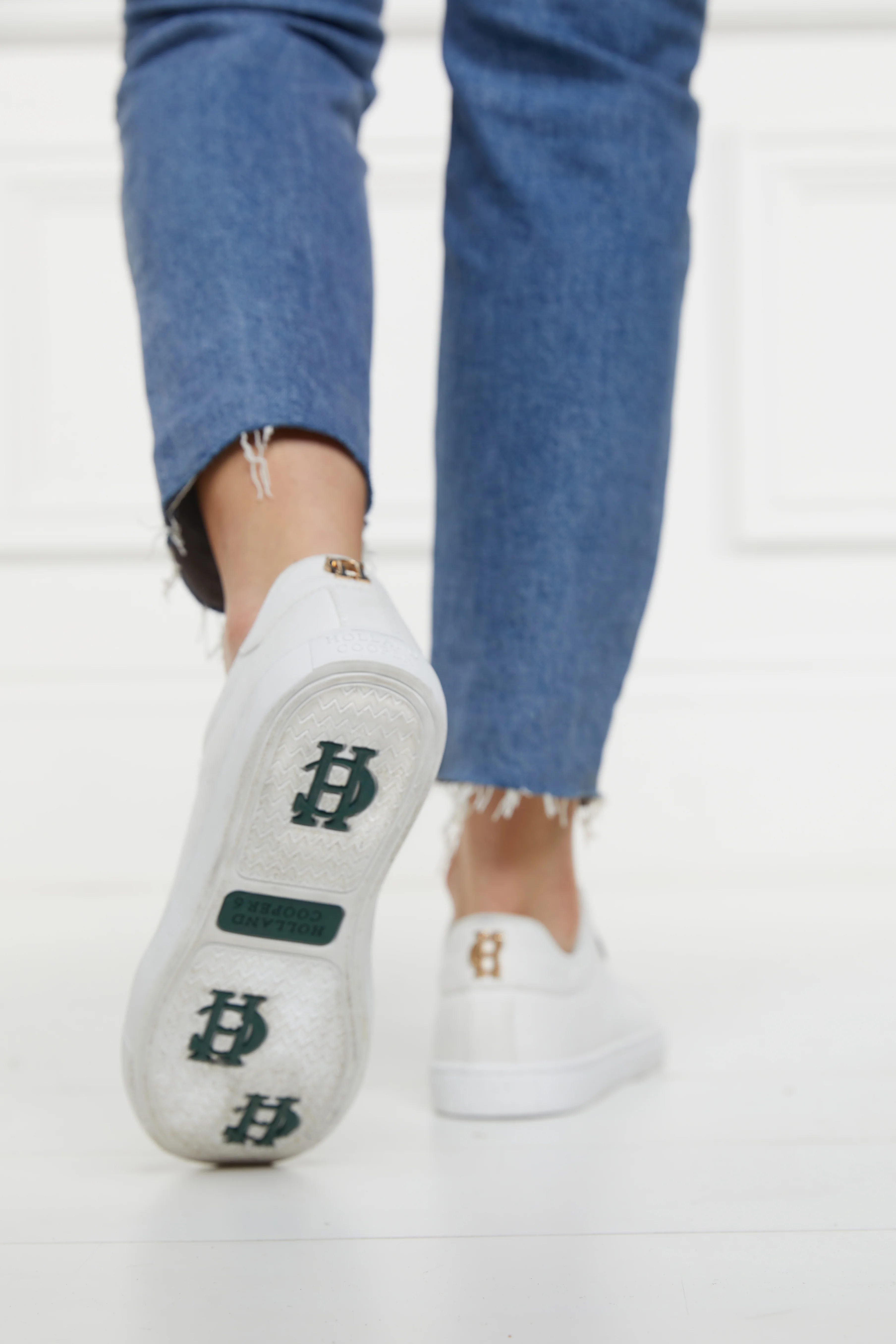 Chelsea Court Trainer (White)