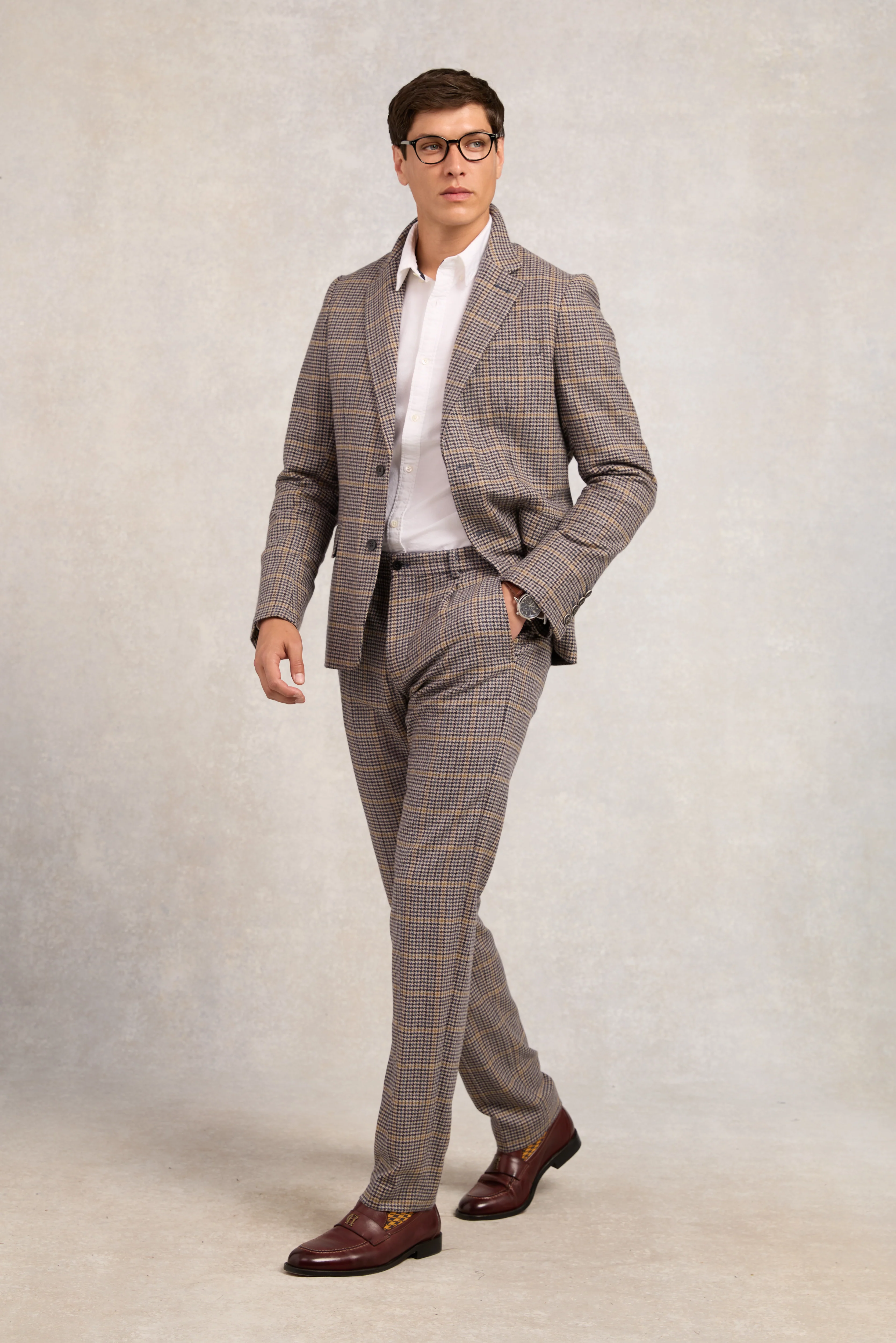 The Classic Trouser (Prince of Wales Navy)