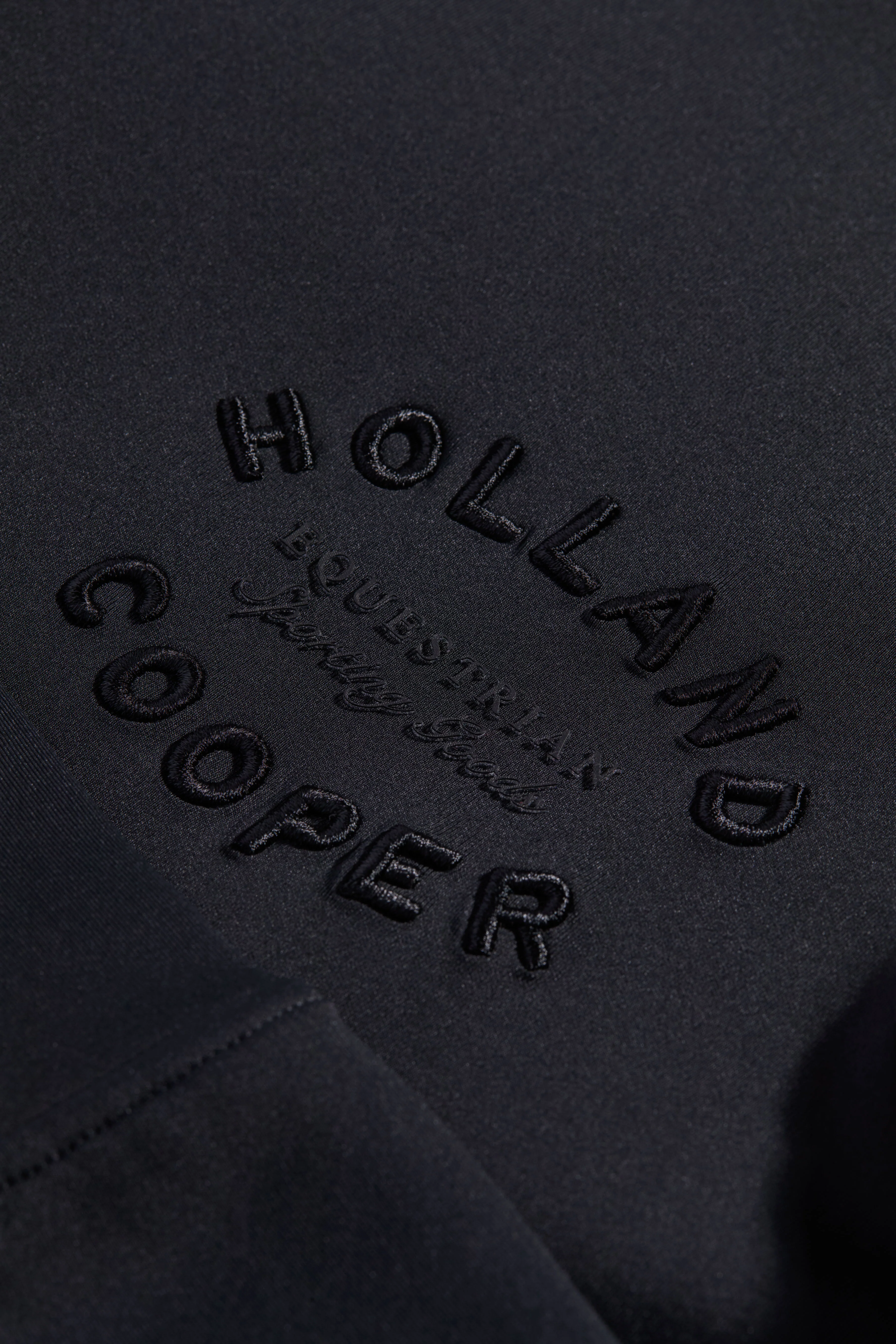 Training Funnel Sweat (Black)