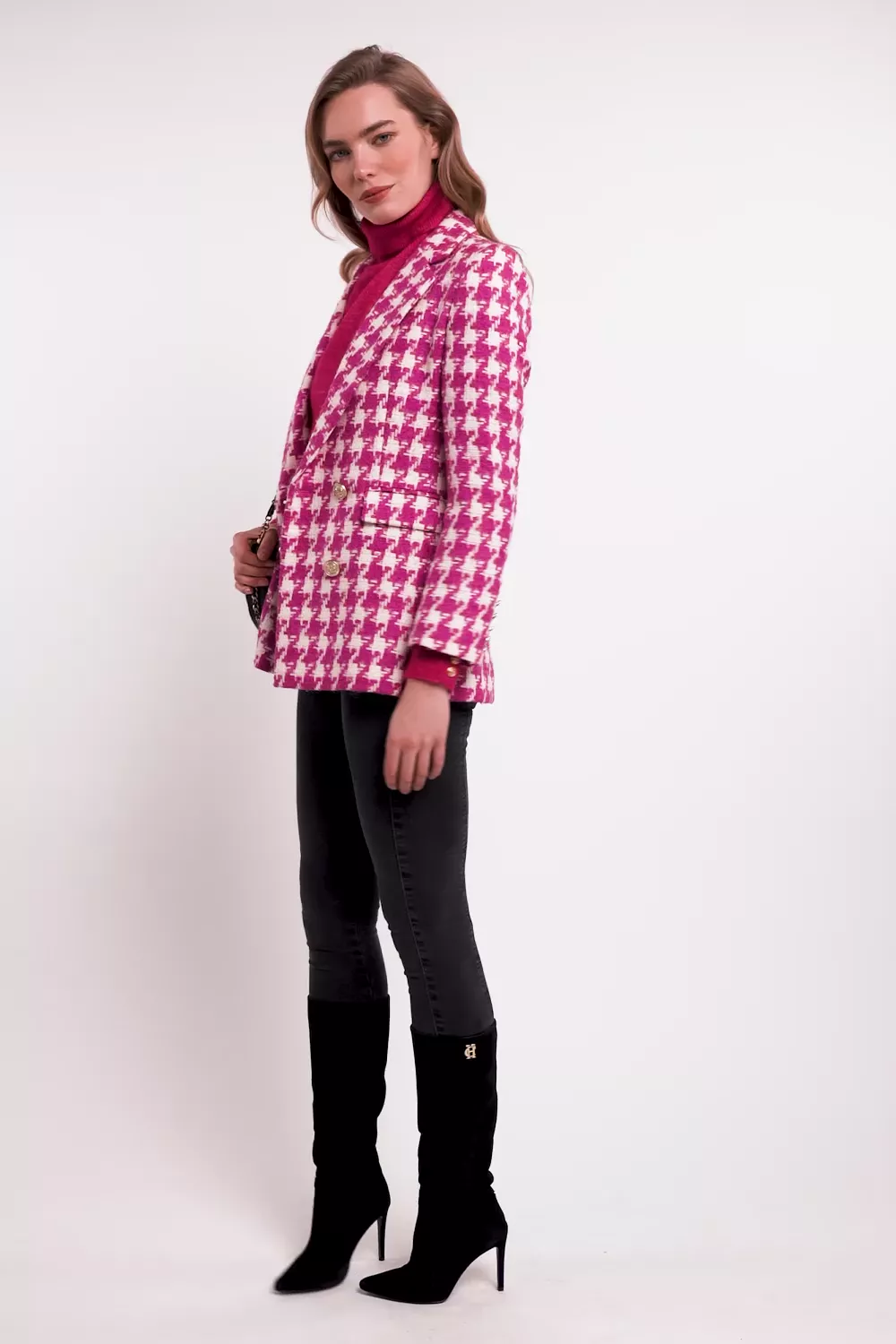 Maisie Roll Neck Knit (Fuchsia)