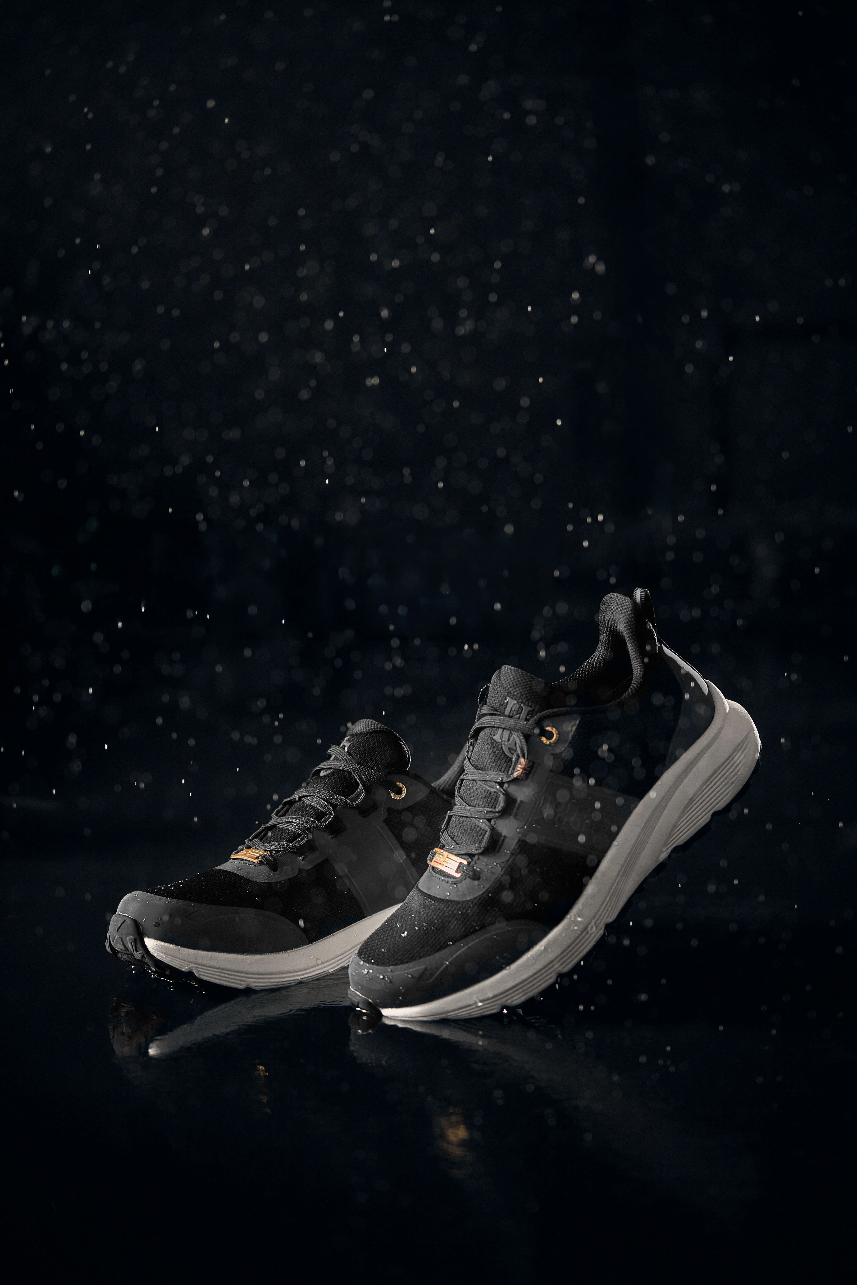 Burghley Waterproof Trainer (Black)