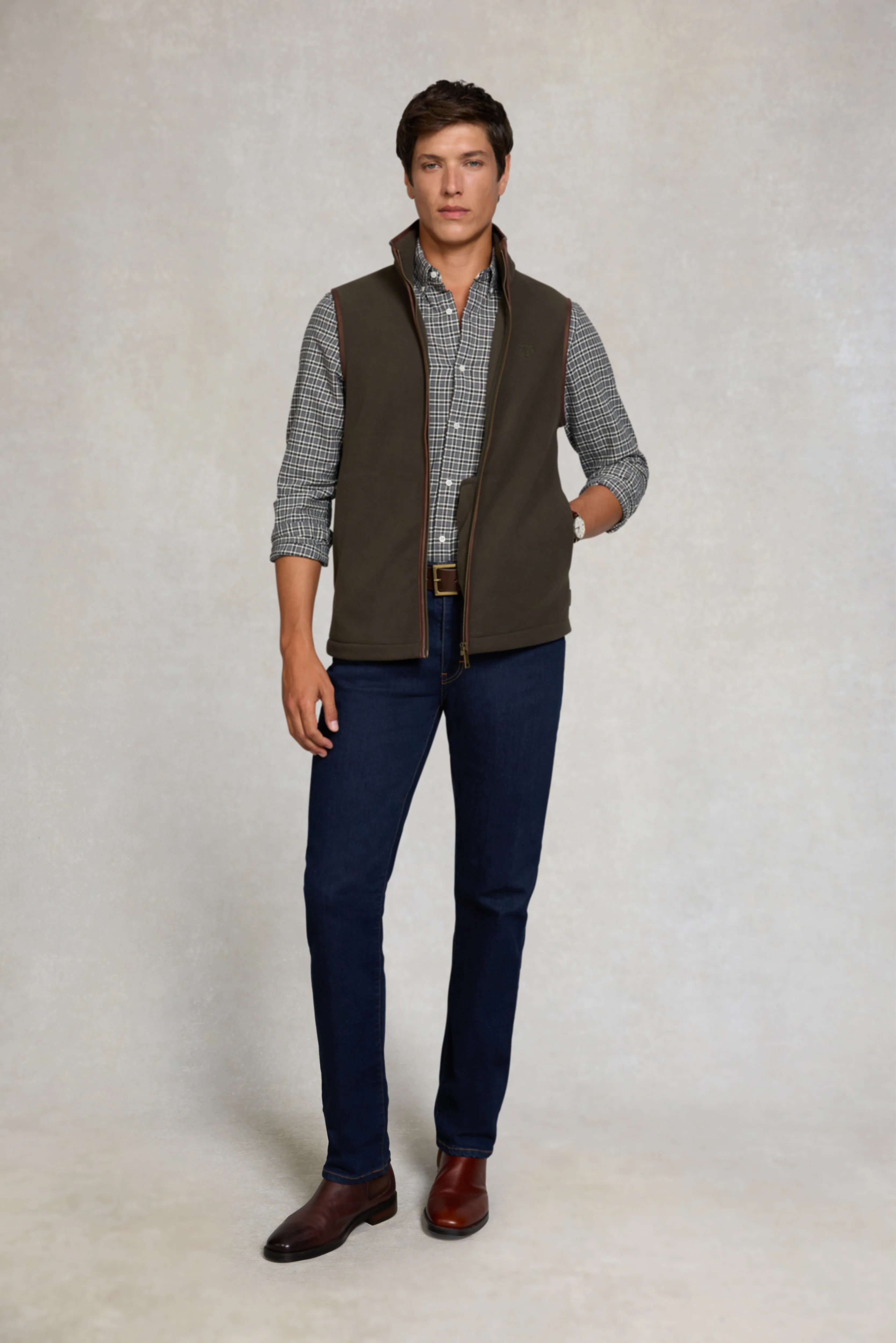 Men's Classic Woven Button Down Shirt (Copthorne Grey)