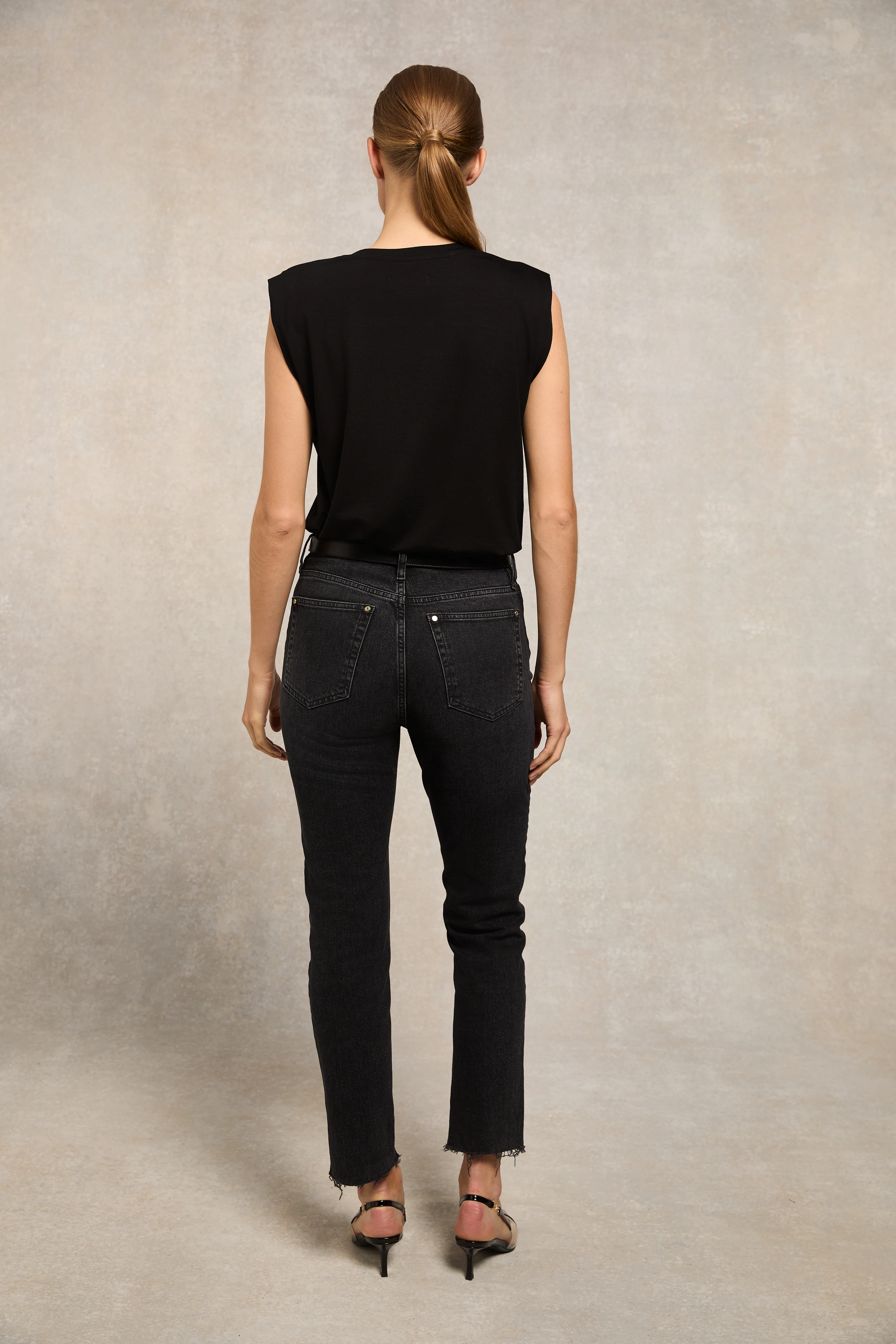 Millie Sleeveless Top (Black)