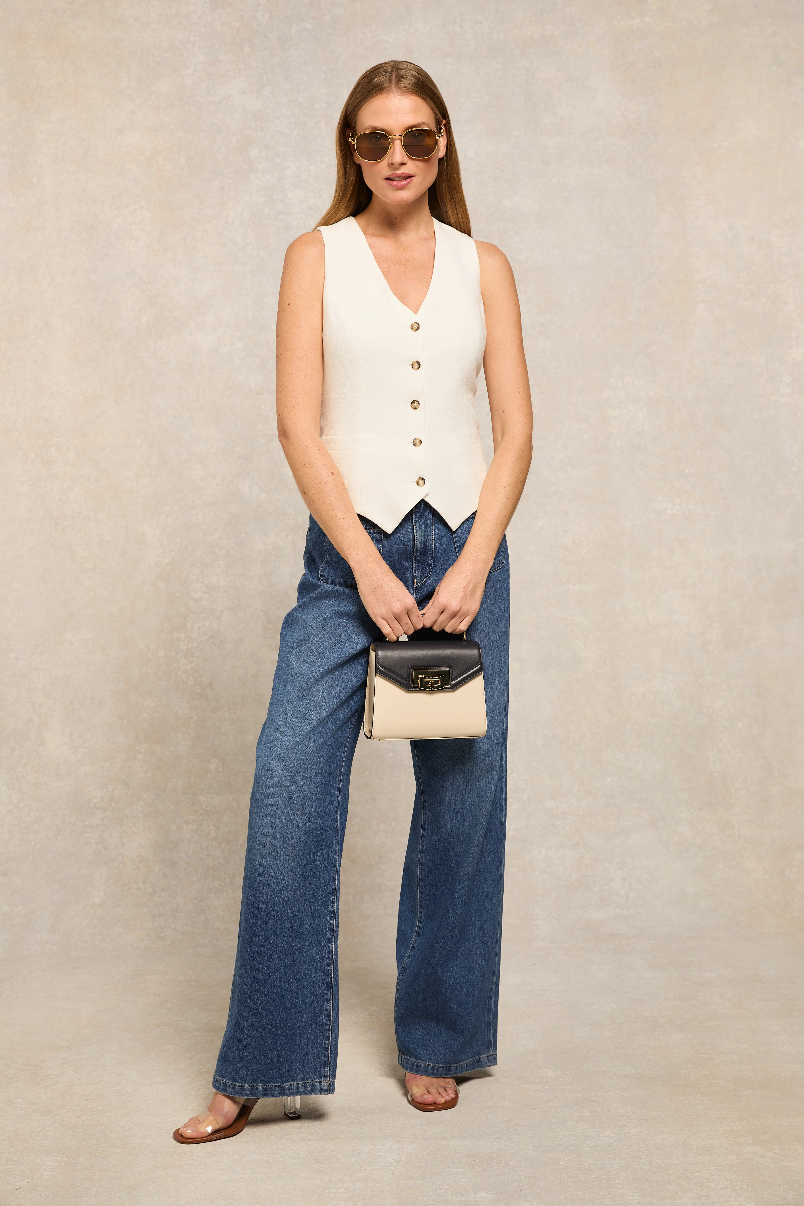 Hampton Waistcoat (Oyster Linen)