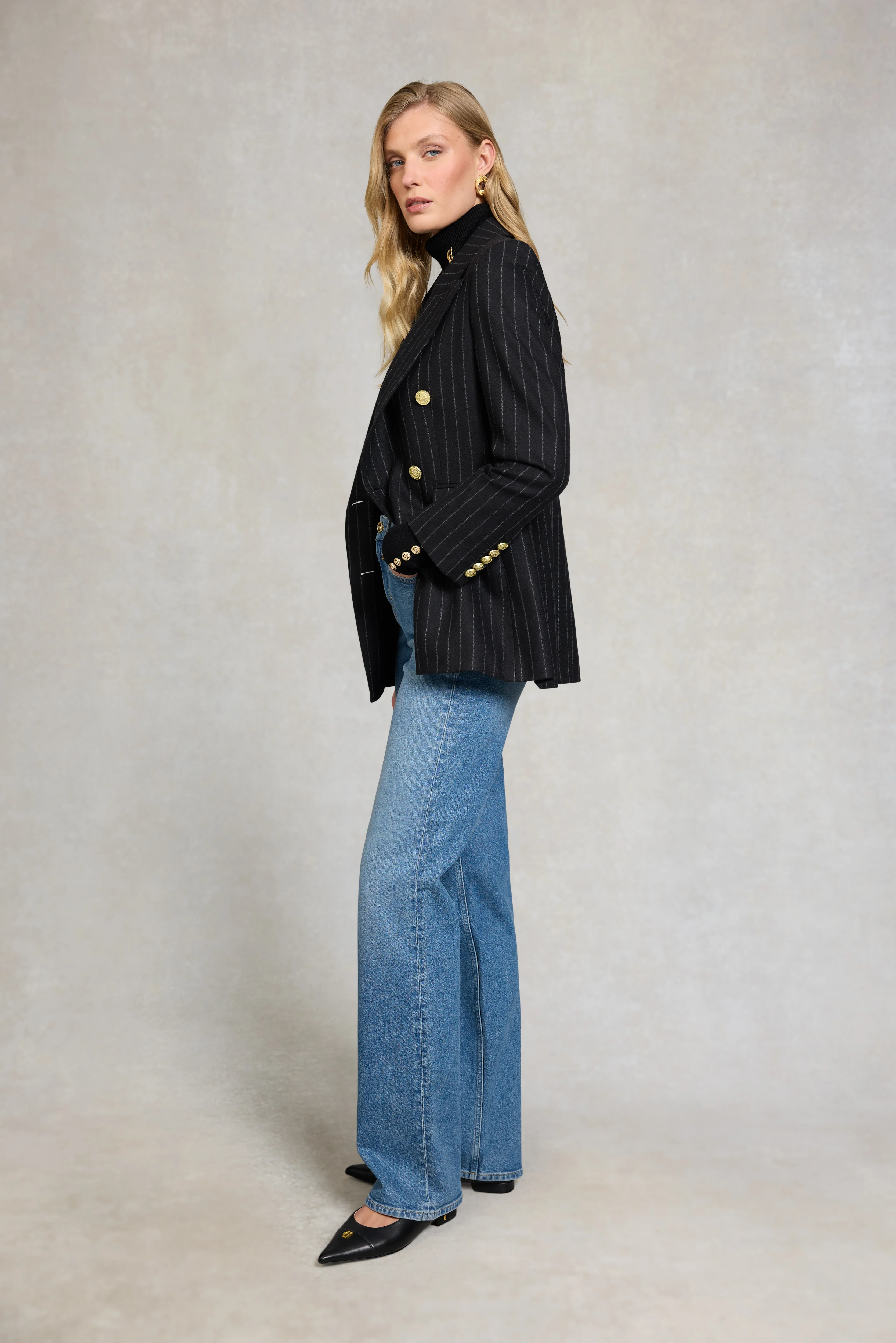 Kensington Blazer (Black Chalk Pinstripe)