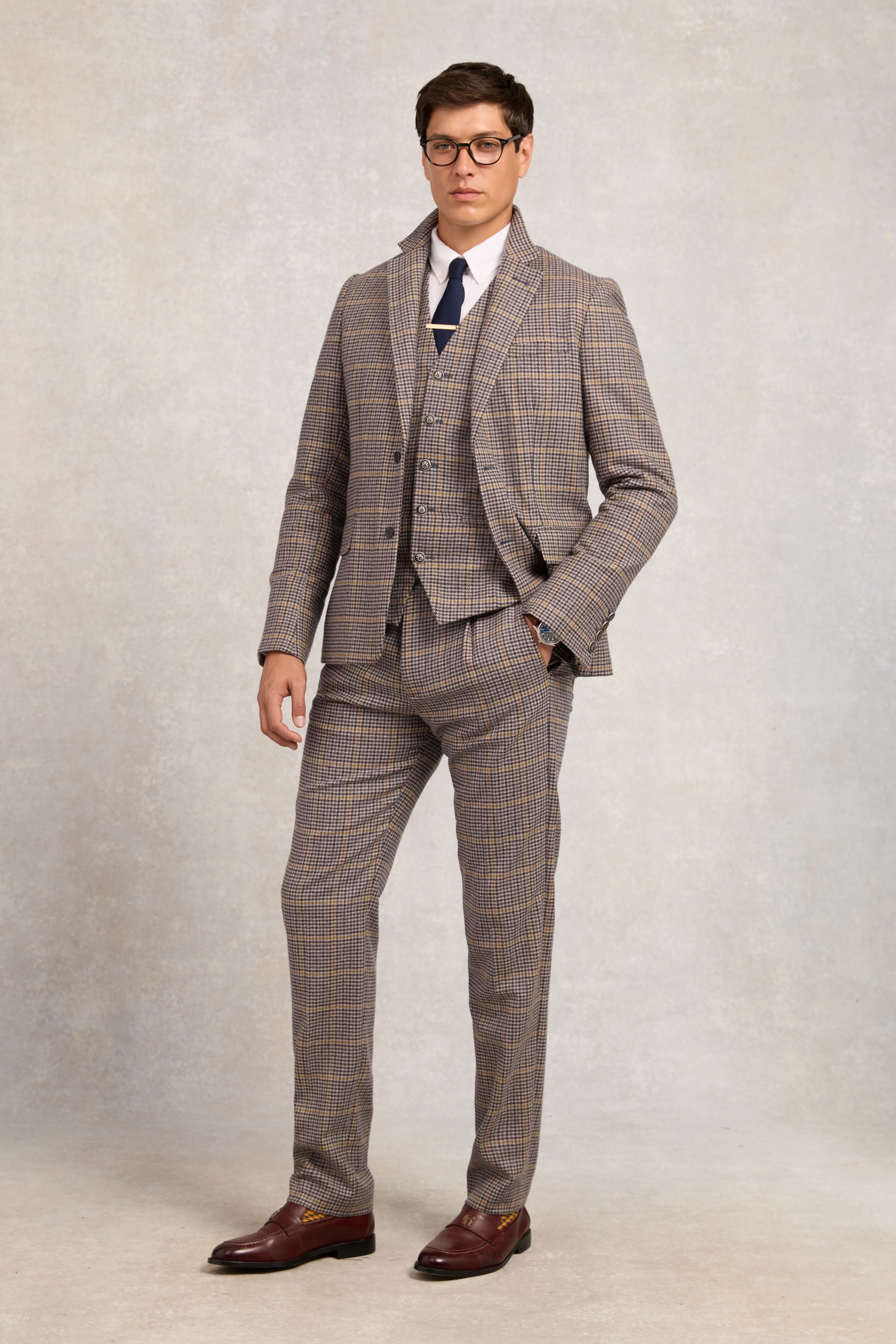 The Single Breasted Blazer (Prince of Wales Navy)