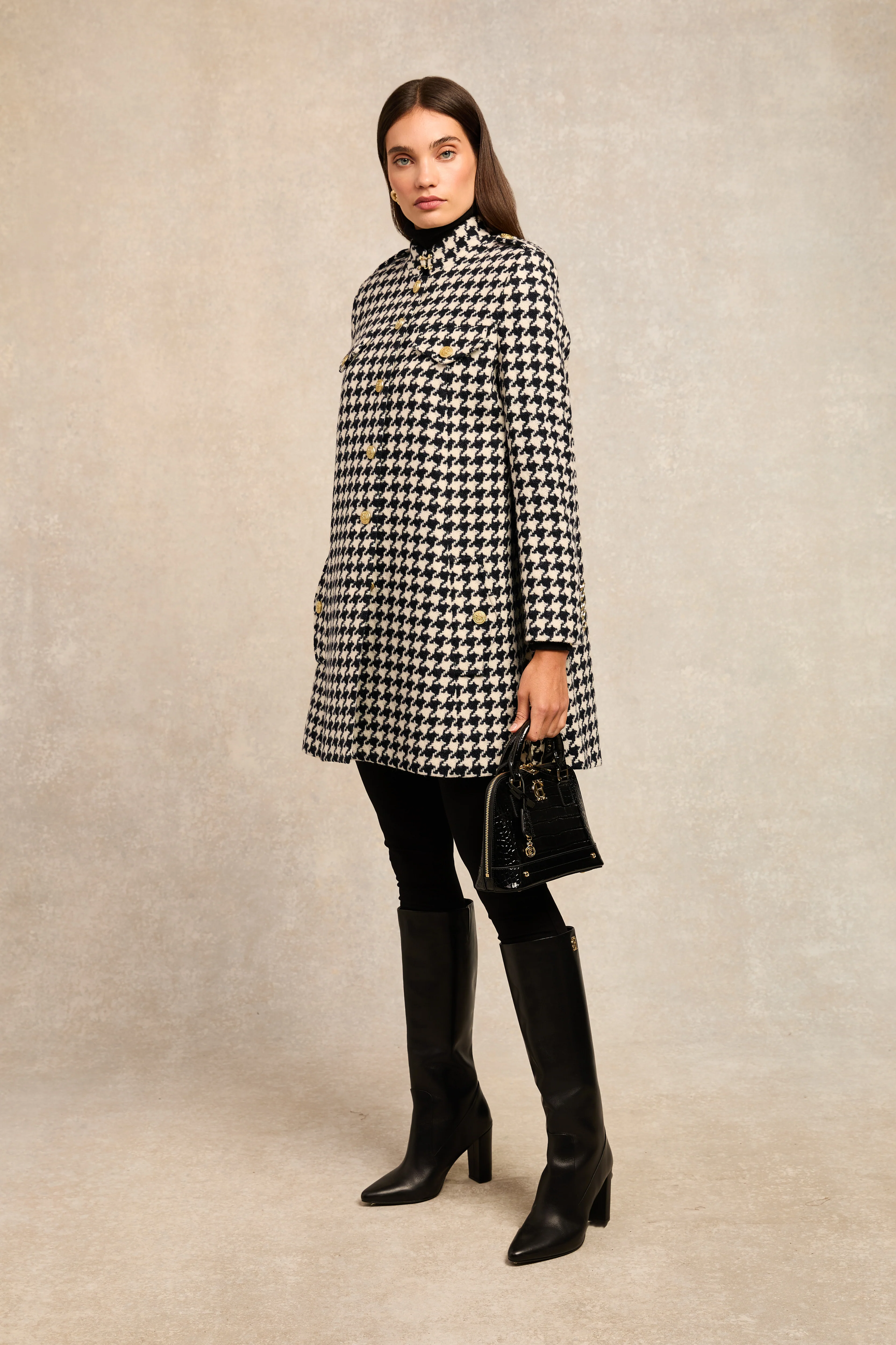 Highbury Cape Coat (Large Scale Houndstooth)