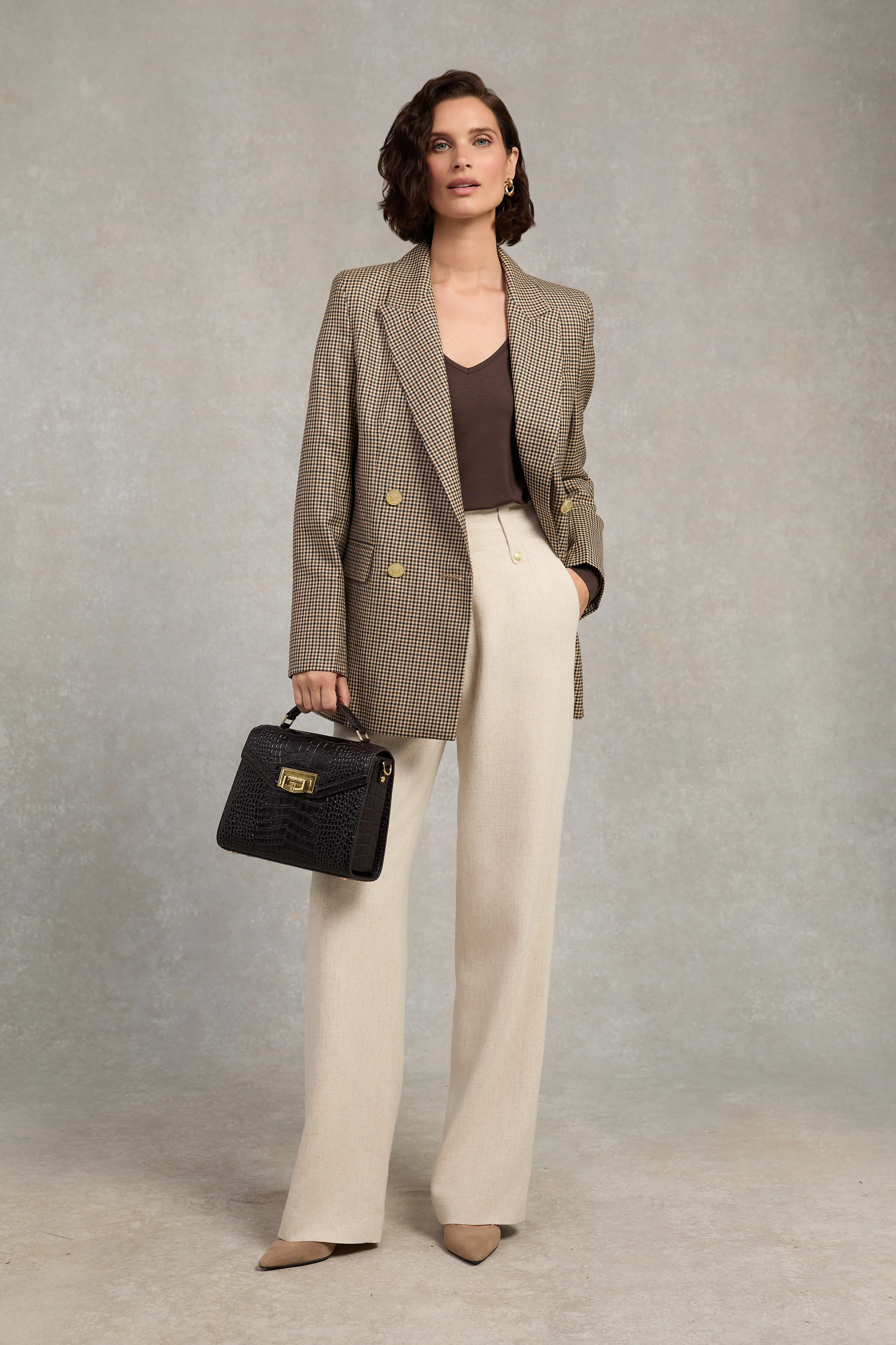 Long Sleeve V-Neck Tee (Coffee)