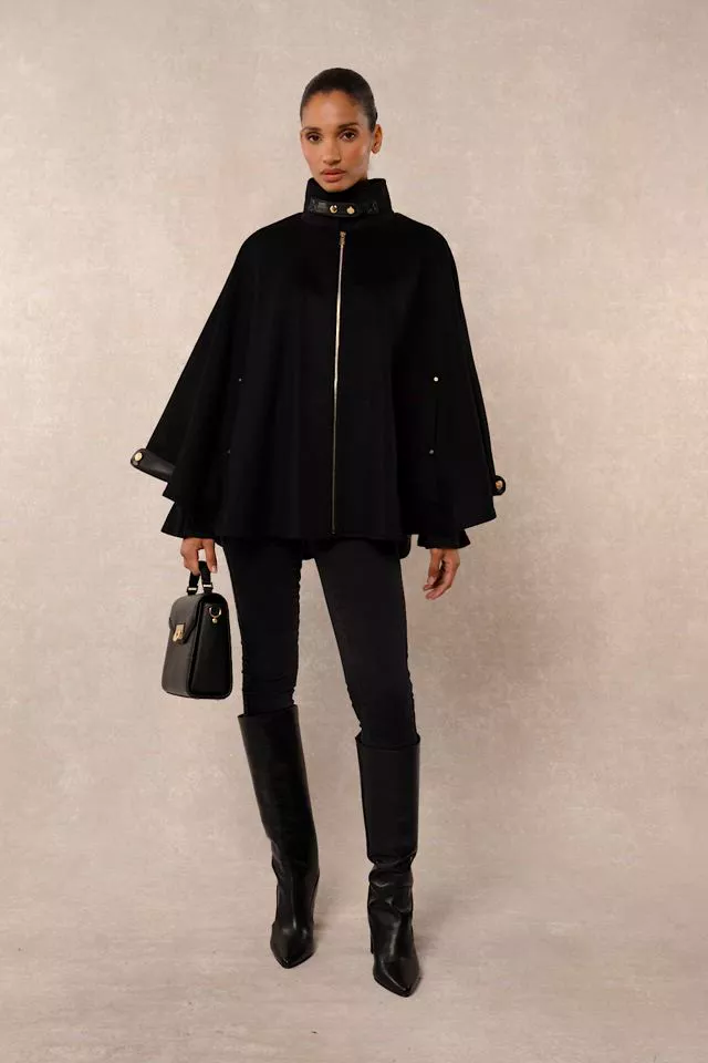 The Classic Cape (Black)