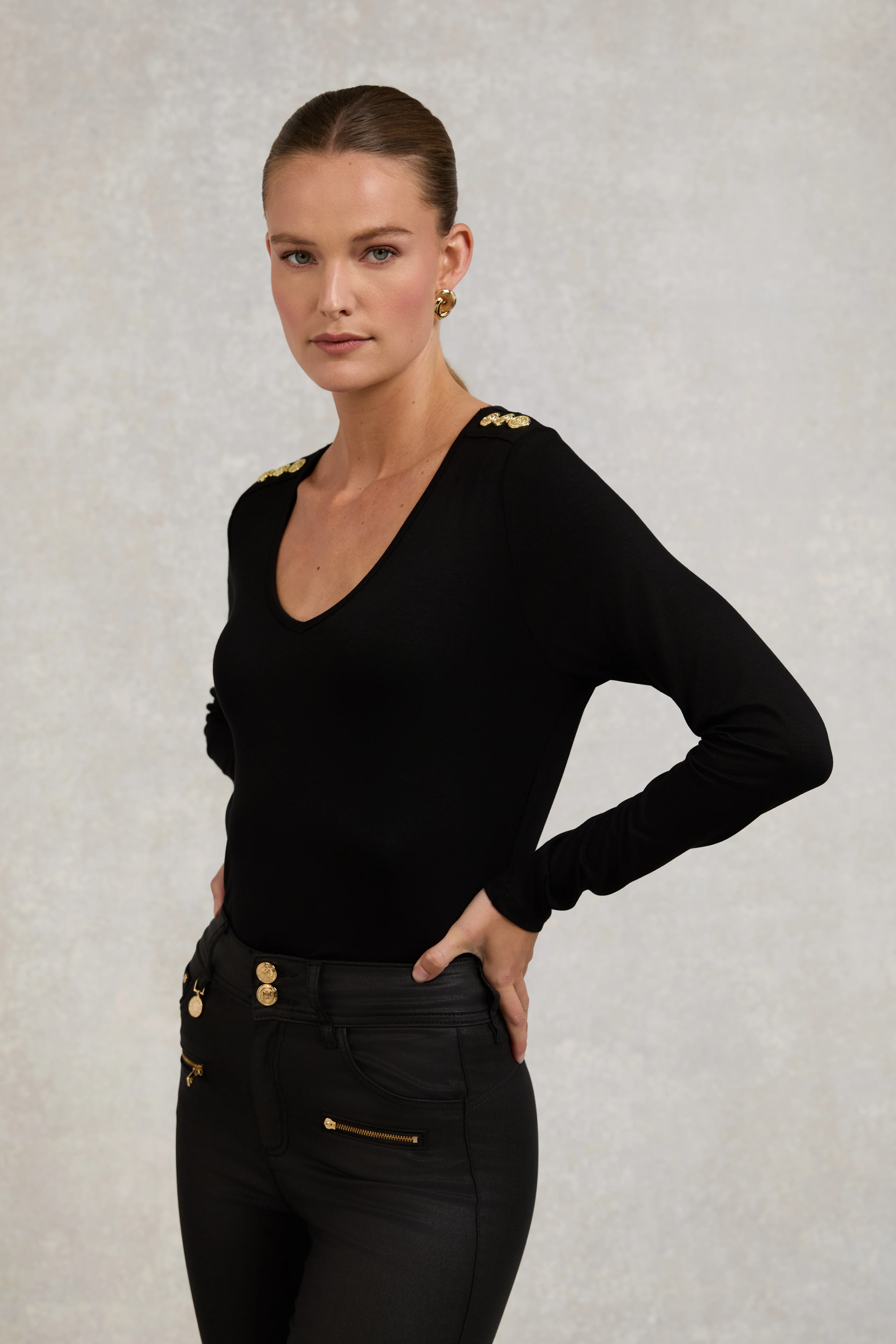 Long Sleeve V-Neck Tee (Black)