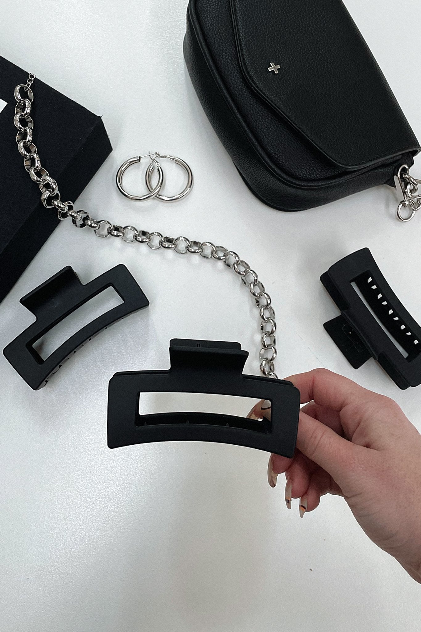 Mika Claw Clip - Black