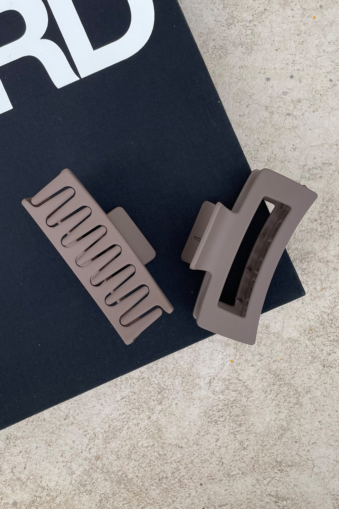 Mika Claw Clip - Brown