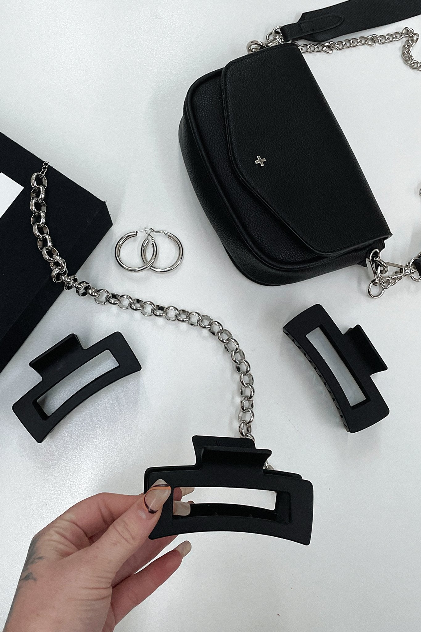 Mika Claw Clip - Black