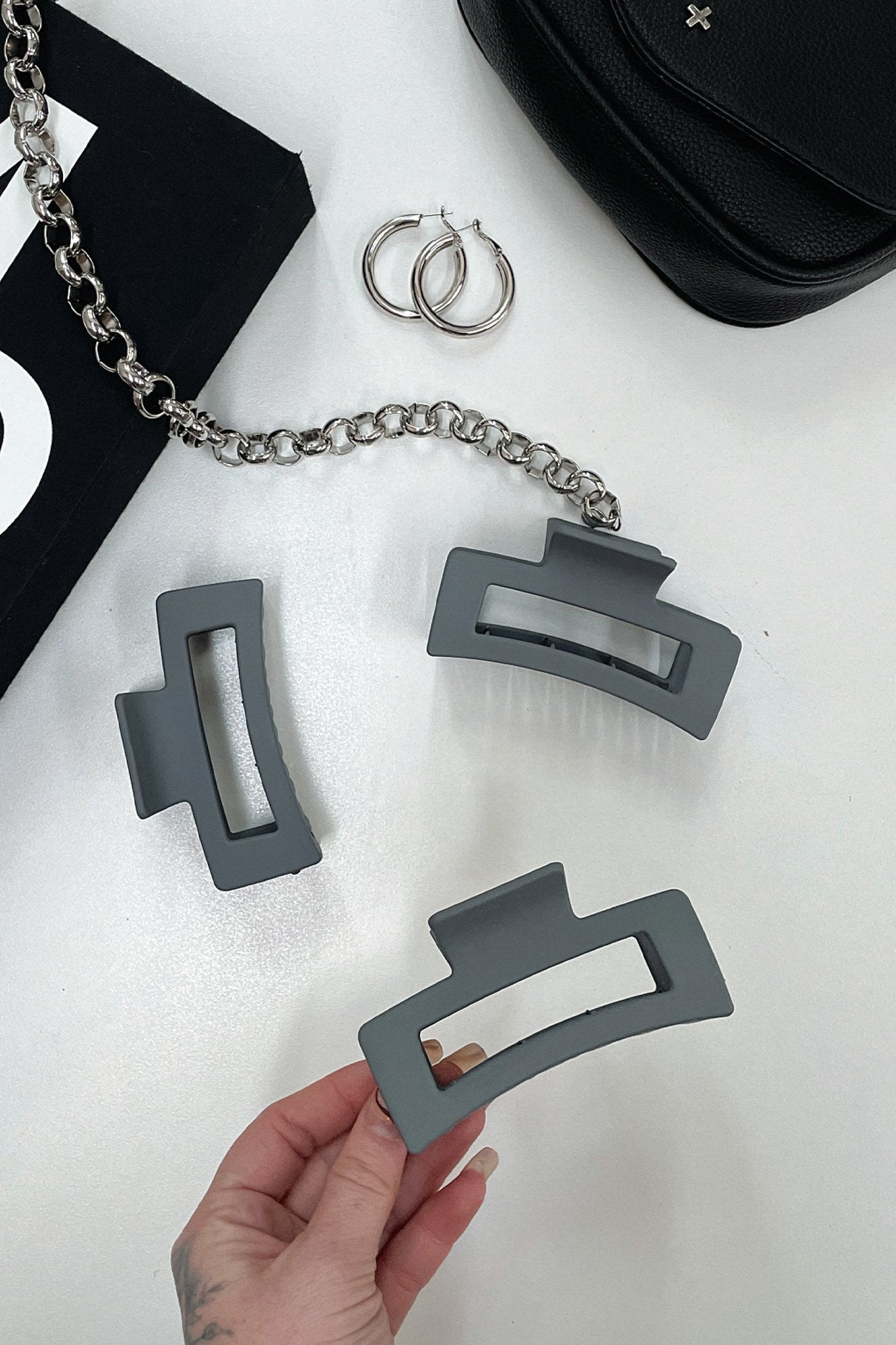 Mika Claw Clip - Grey