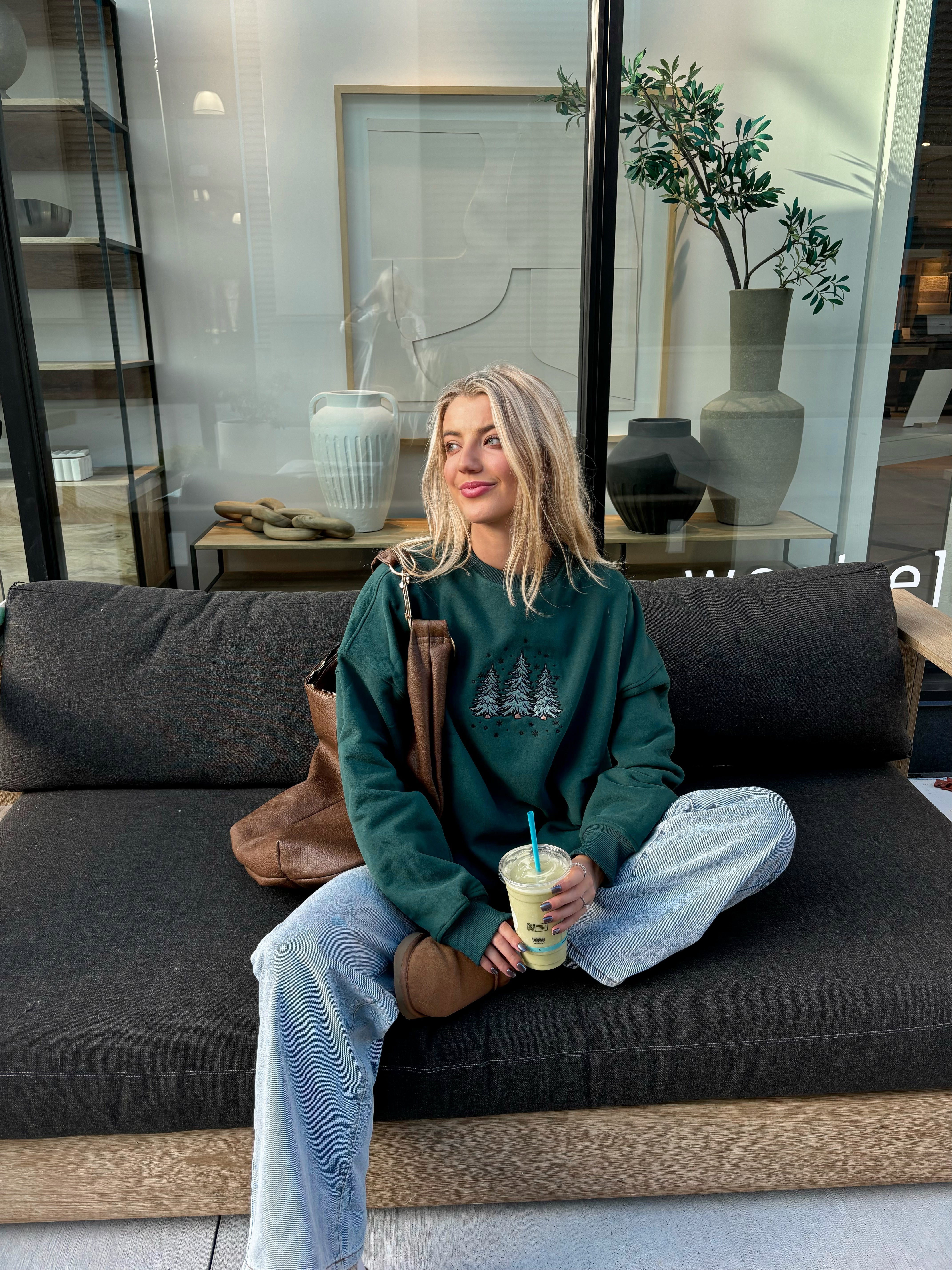 Winter Green Christmas Tree Embroider Sweatshirt