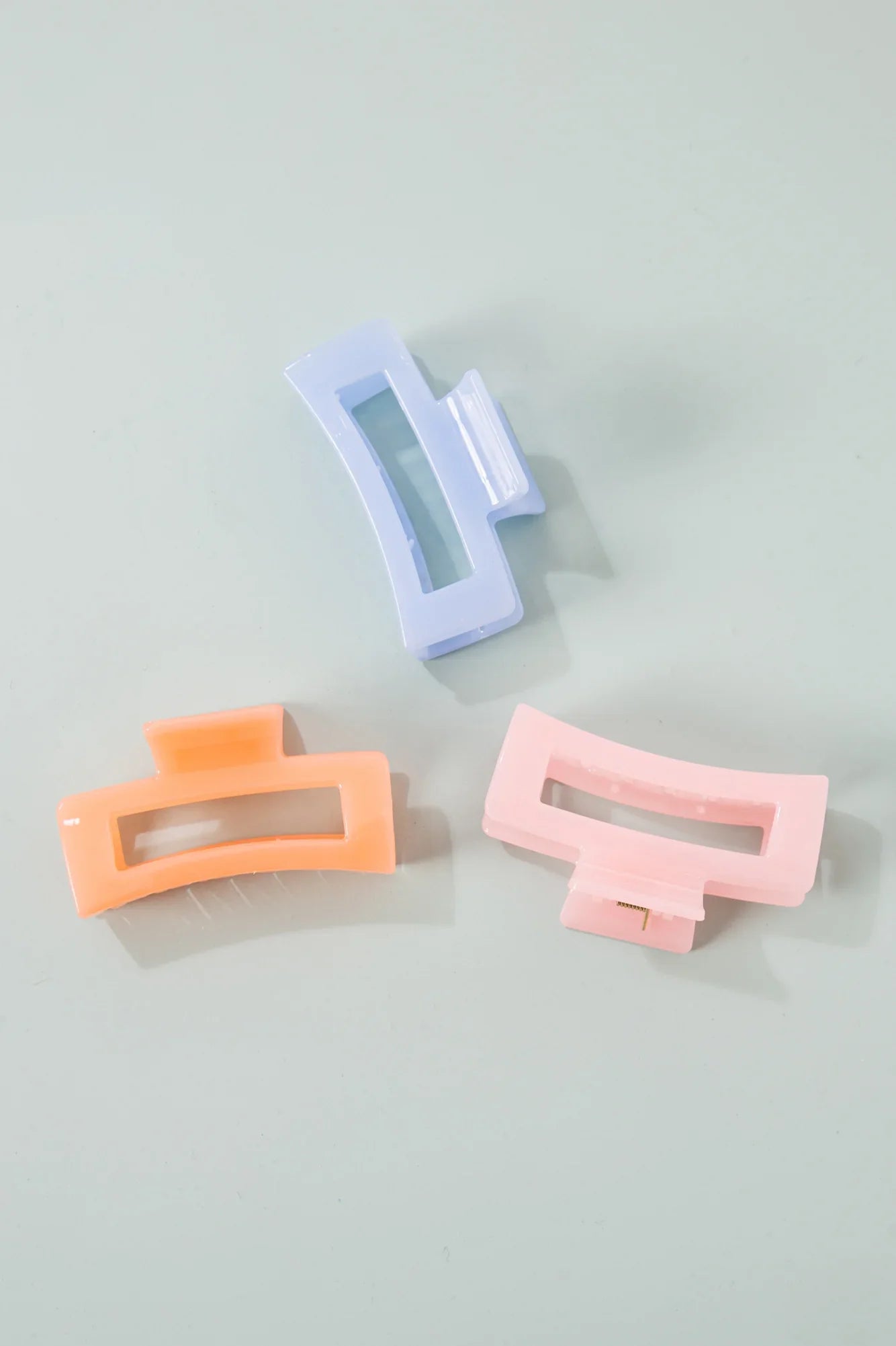 Unendingly Chic Hair Claw Blue