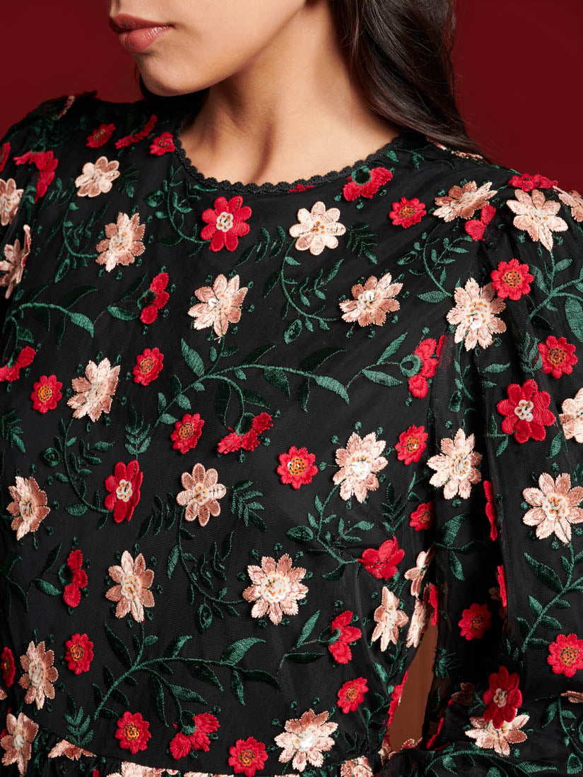 Lilian Rose Maxi Dress