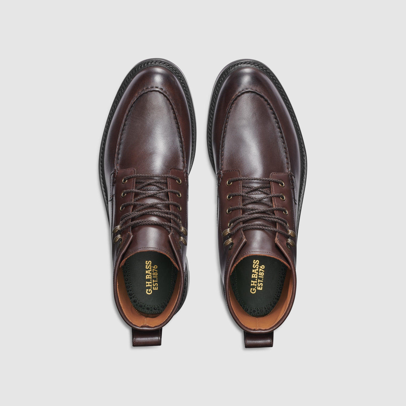 MENS CHASE MOC TOE BOOT