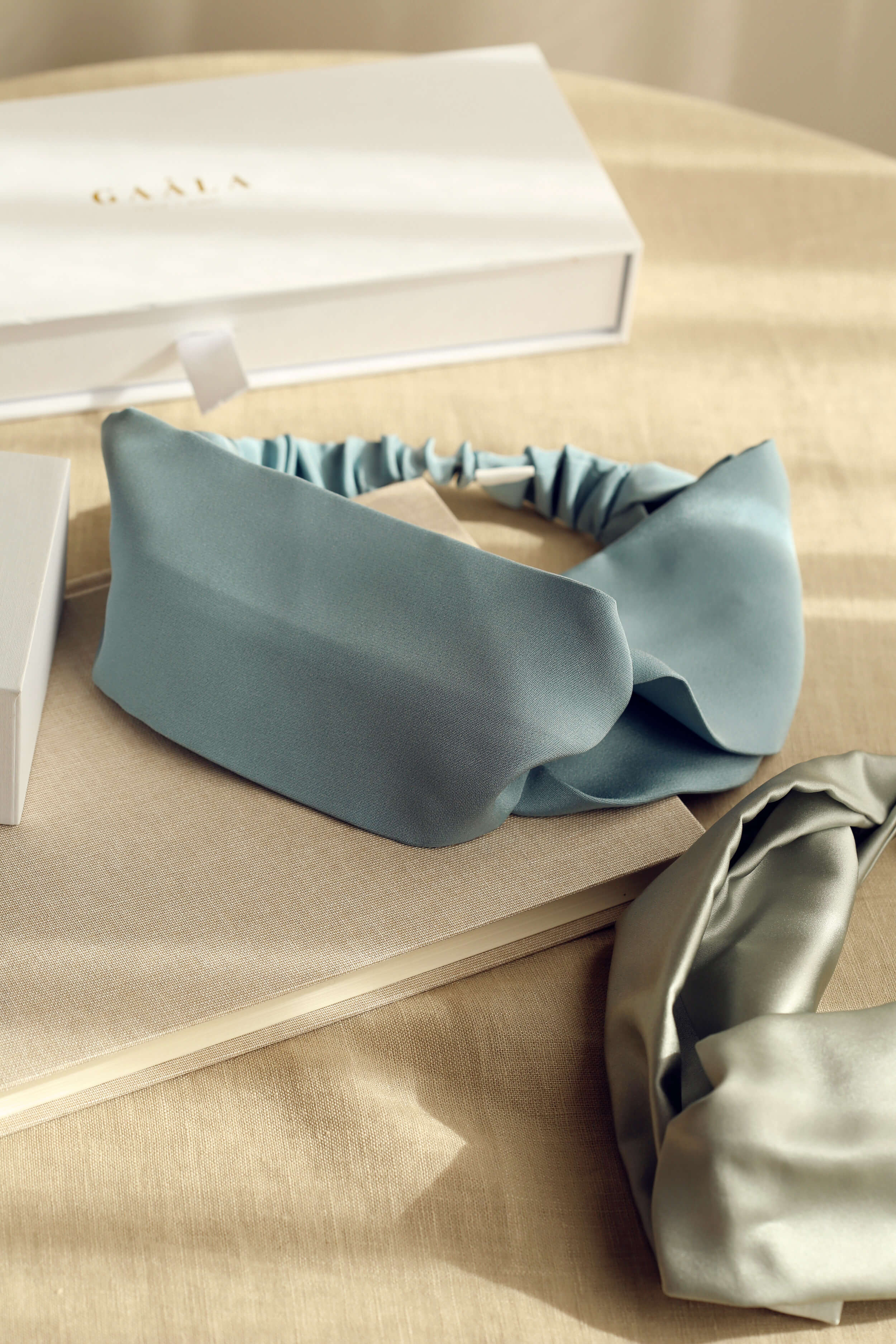 Ivy Thick Silk Headband Gift