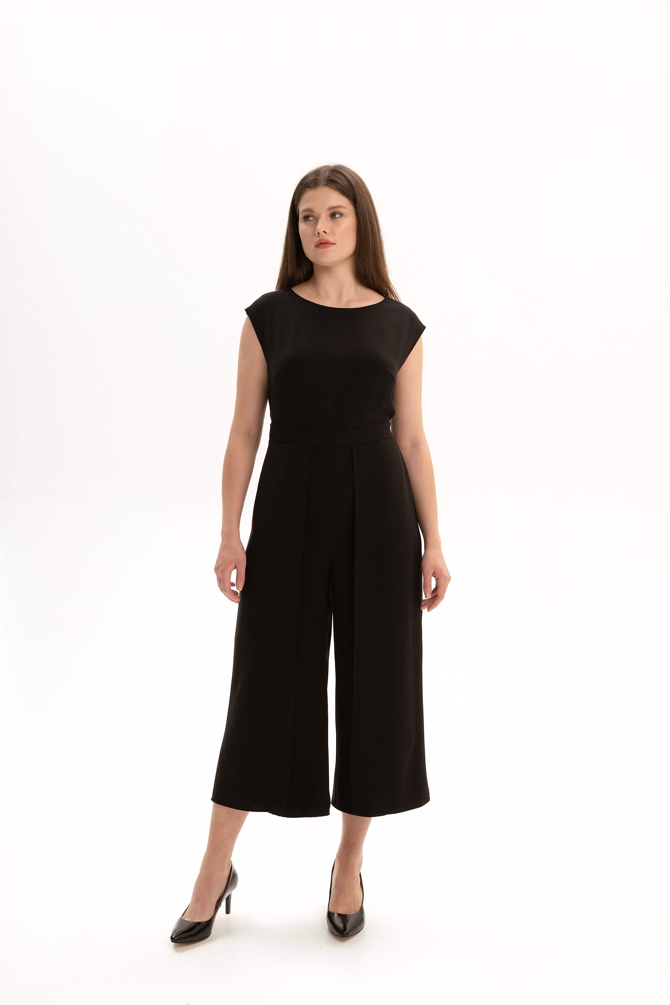 Gwenyth Cropped Jumpsuit