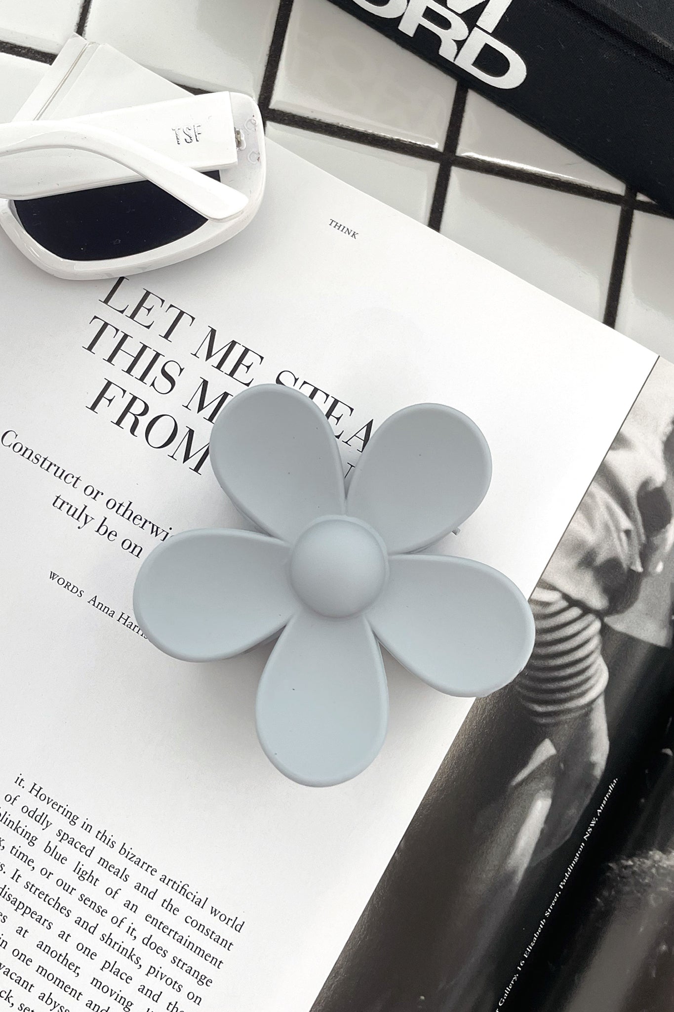 Heidi Claw Clip - Grey