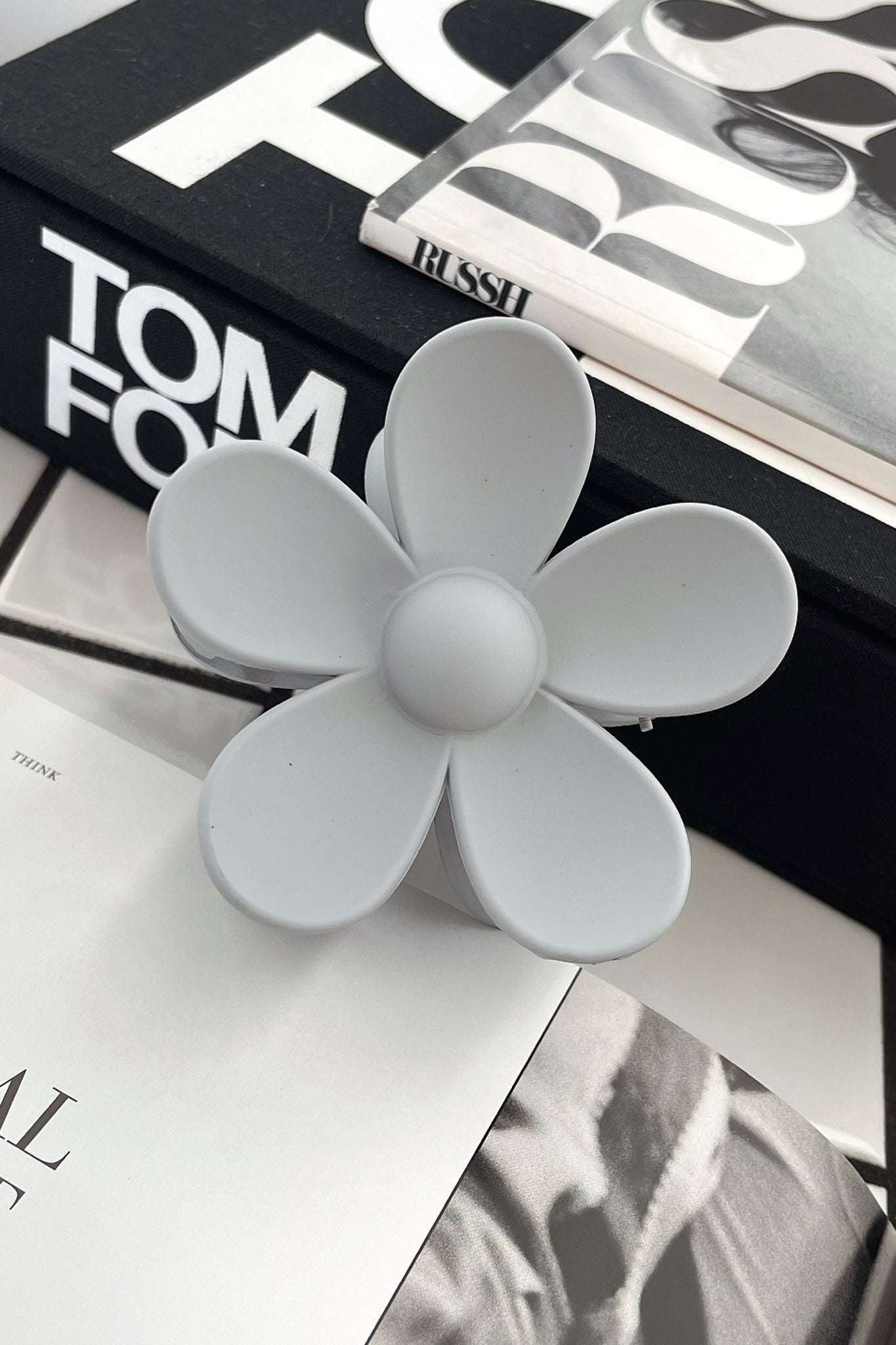 Heidi Claw Clip - Grey