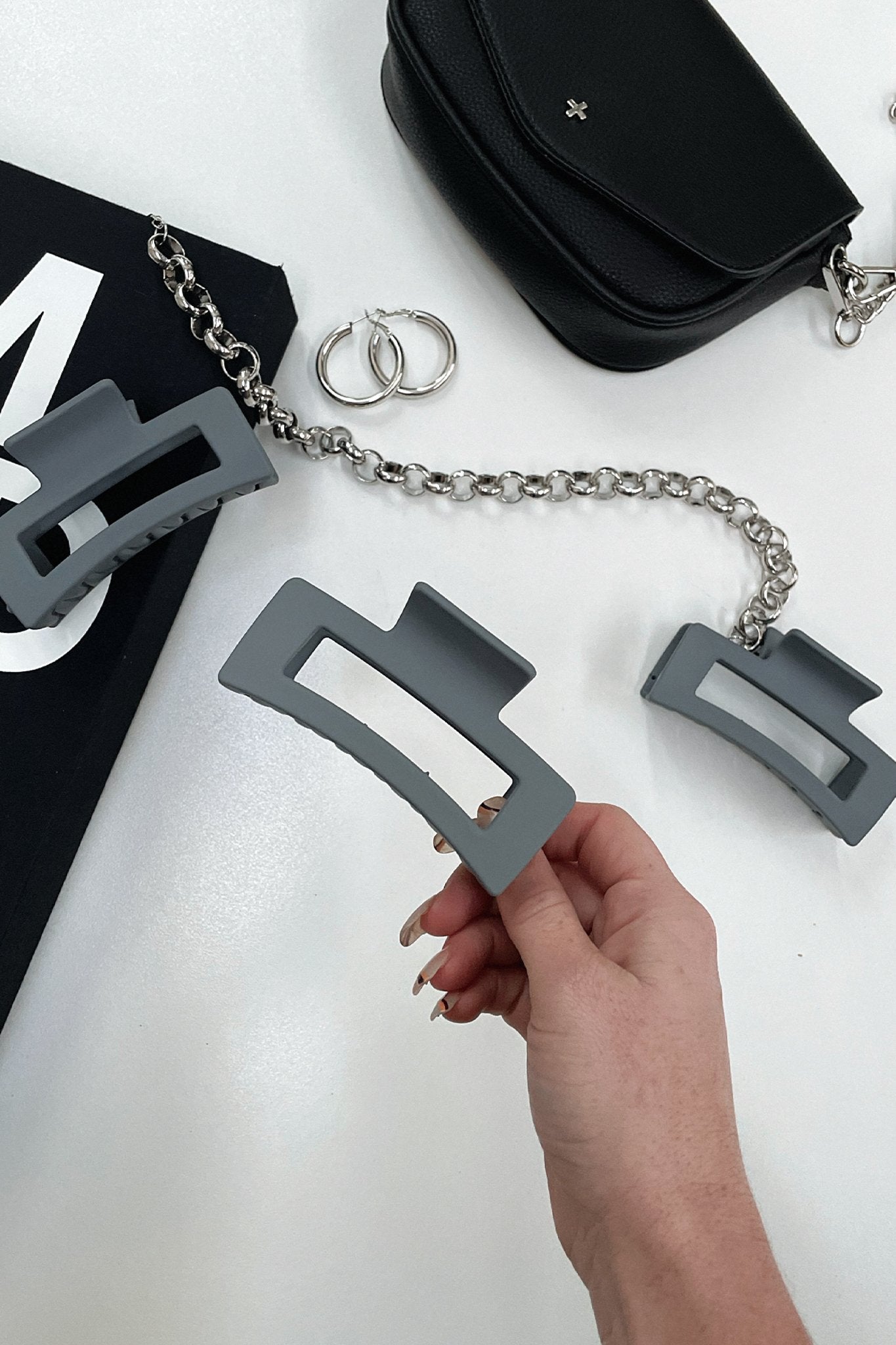 Mika Claw Clip - Grey