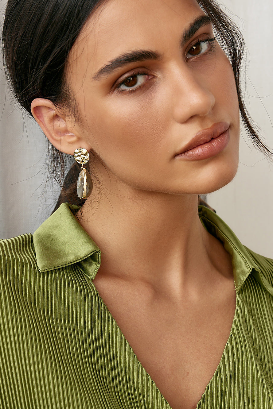 Mona Lisa Earrings Grey