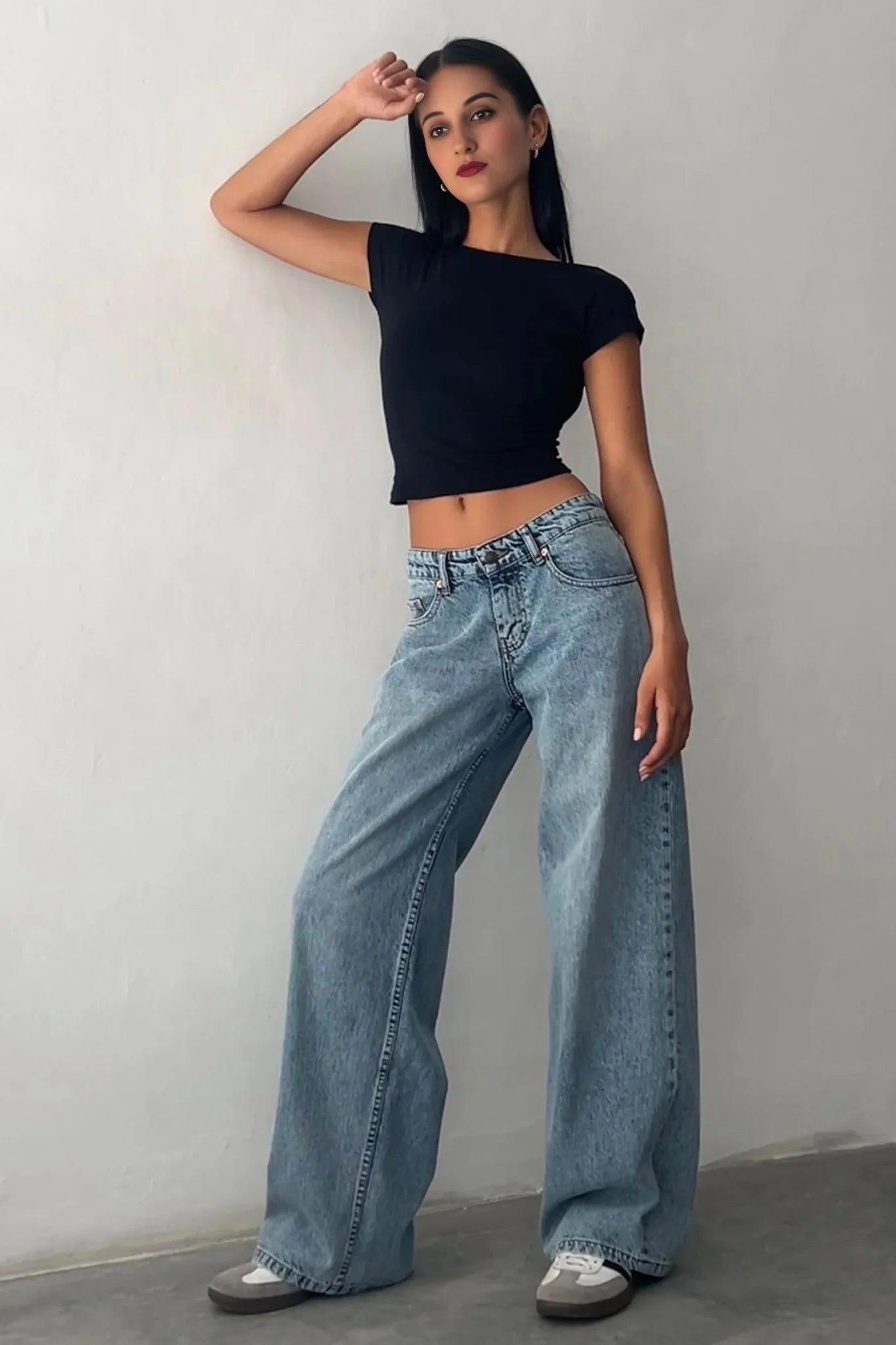 Roomy Extra Wide Low Rise Jeans in Vintage Blue Wash