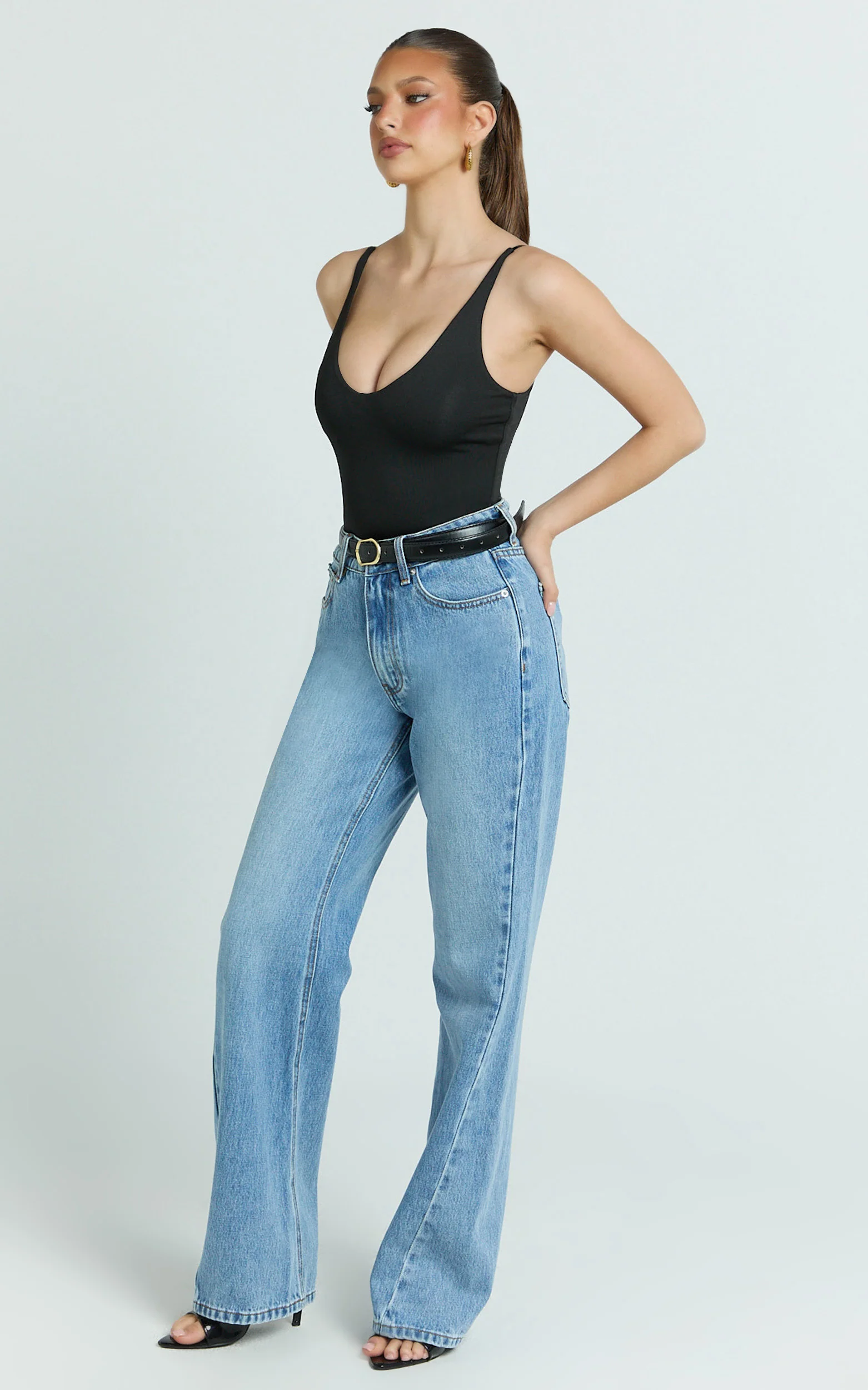 Stephie Bodysuit - V Neck Bodysuit in Black