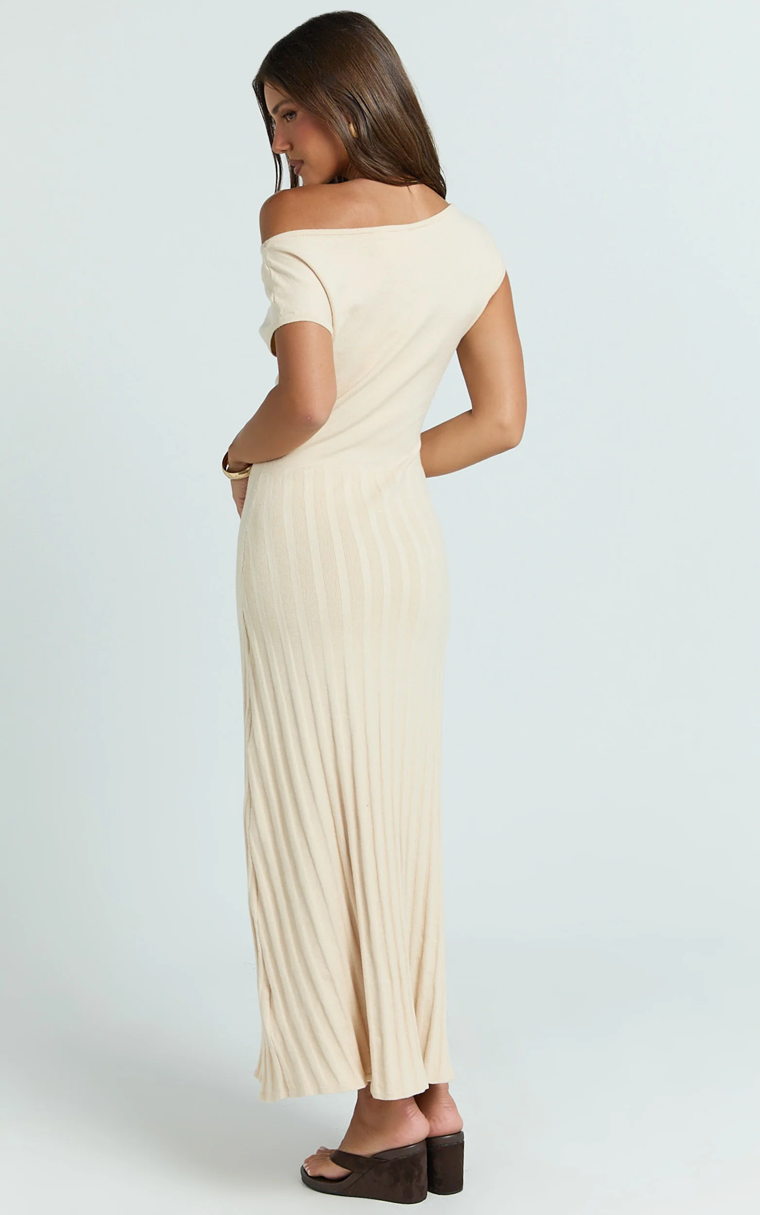 Jadey Midi Dress - Cap Sleeve Pleated Dress in Bone