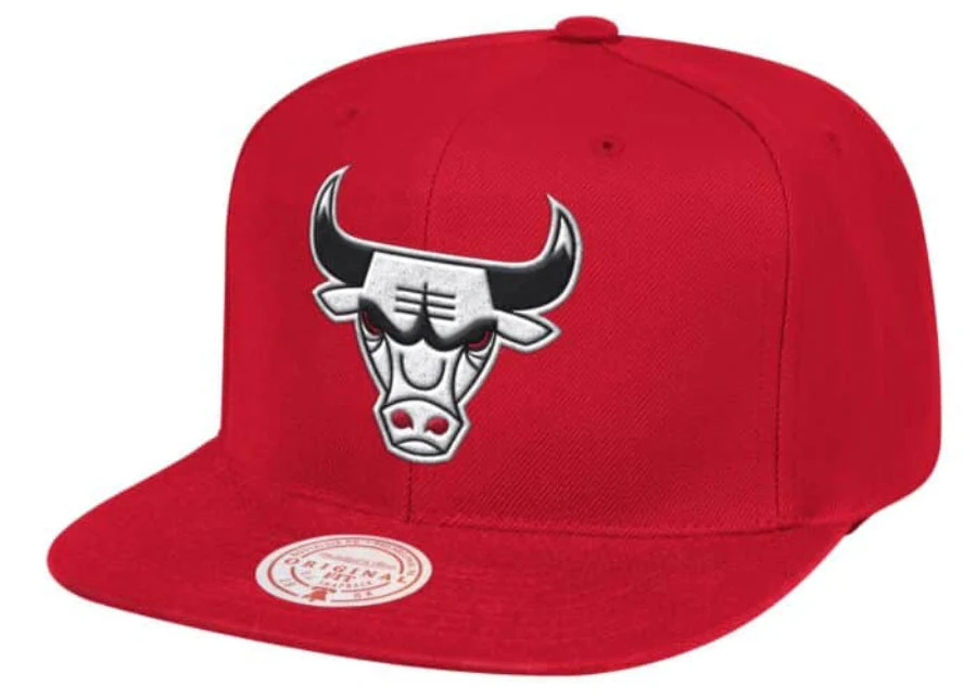 Mens NBA Chicago Bulls White Logo Team Ground Red Snapback Hat By Mitchell And Ness